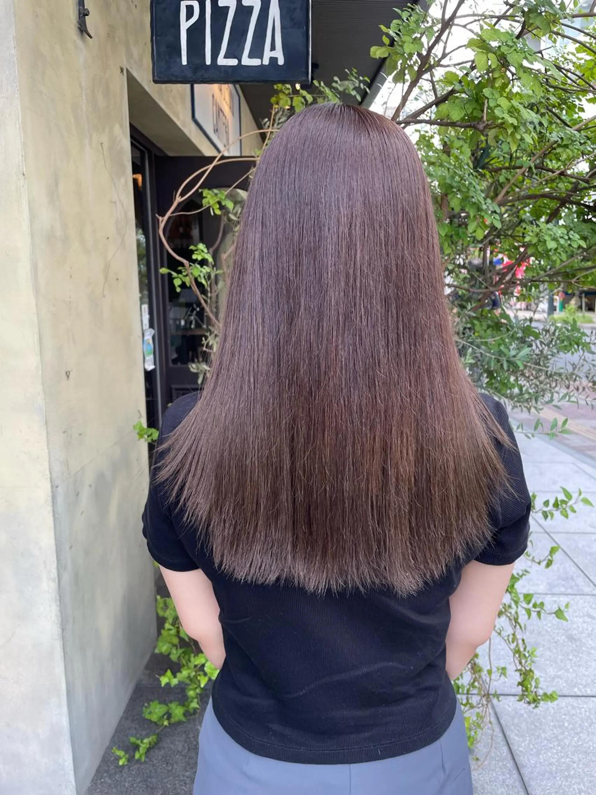 ロング カラー ベージュカラー ブラウンカラー ミルクティーベージュ 髪質改善 レピア　博多駅前店所属・LEPIA 博多駅前店のマツエク・マツパデザイン