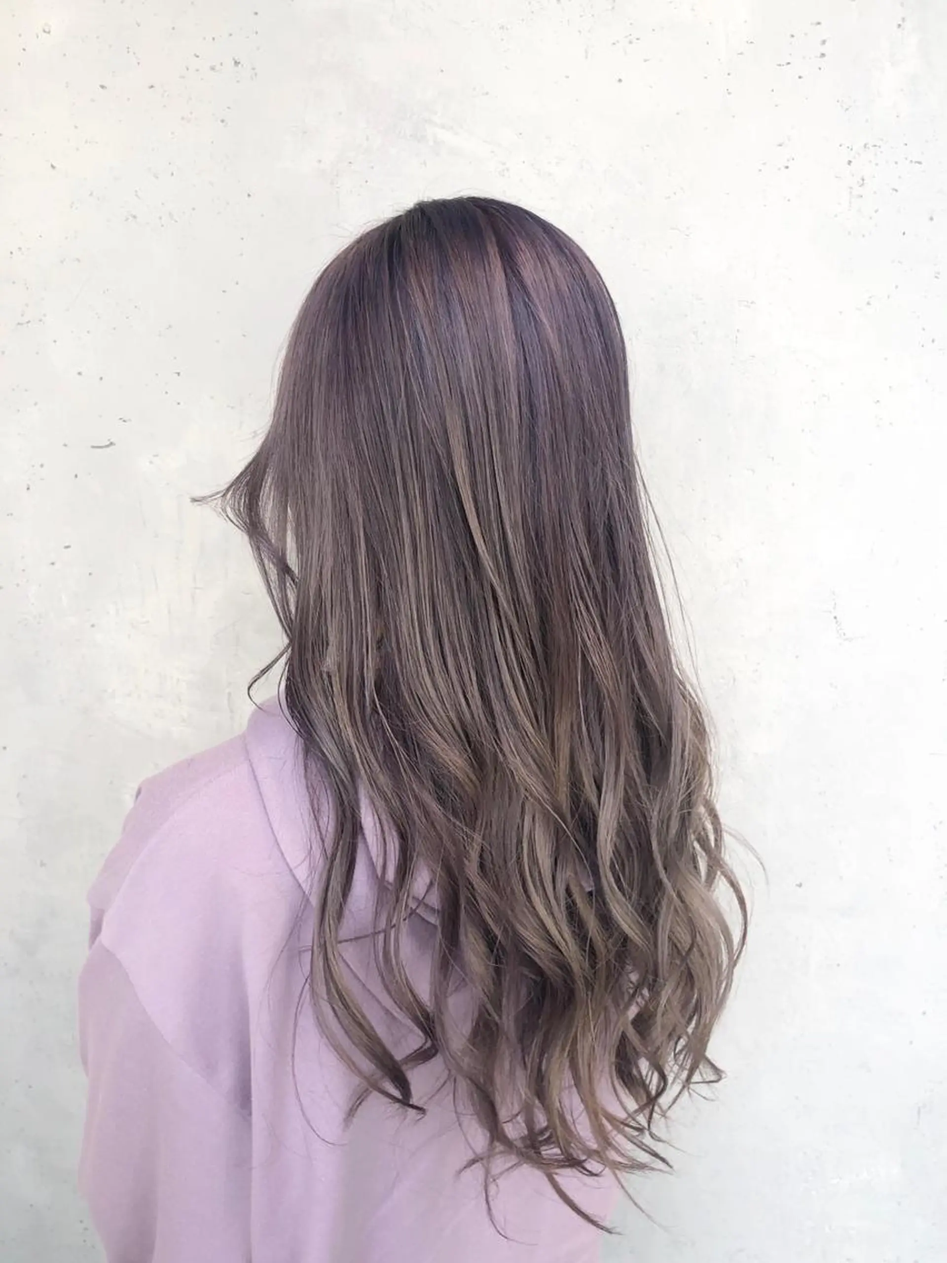 ロング カラー ヘアアレンジ ｲﾝﾅｰｶﾗｰ屋さん 🫧伊藤拓実のヘアスタイル