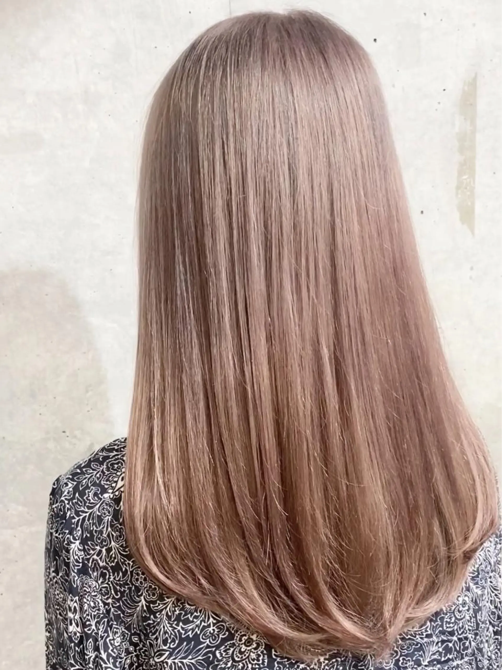 ロング カラー ヘアアレンジ アディクシーカラー アッシュ バレイヤージュ ベージュカラー ブリーチ ヘアカラー トリートメント ヘアセット ✨ハイクオリティ✨ 山本香也のヘアスタイル