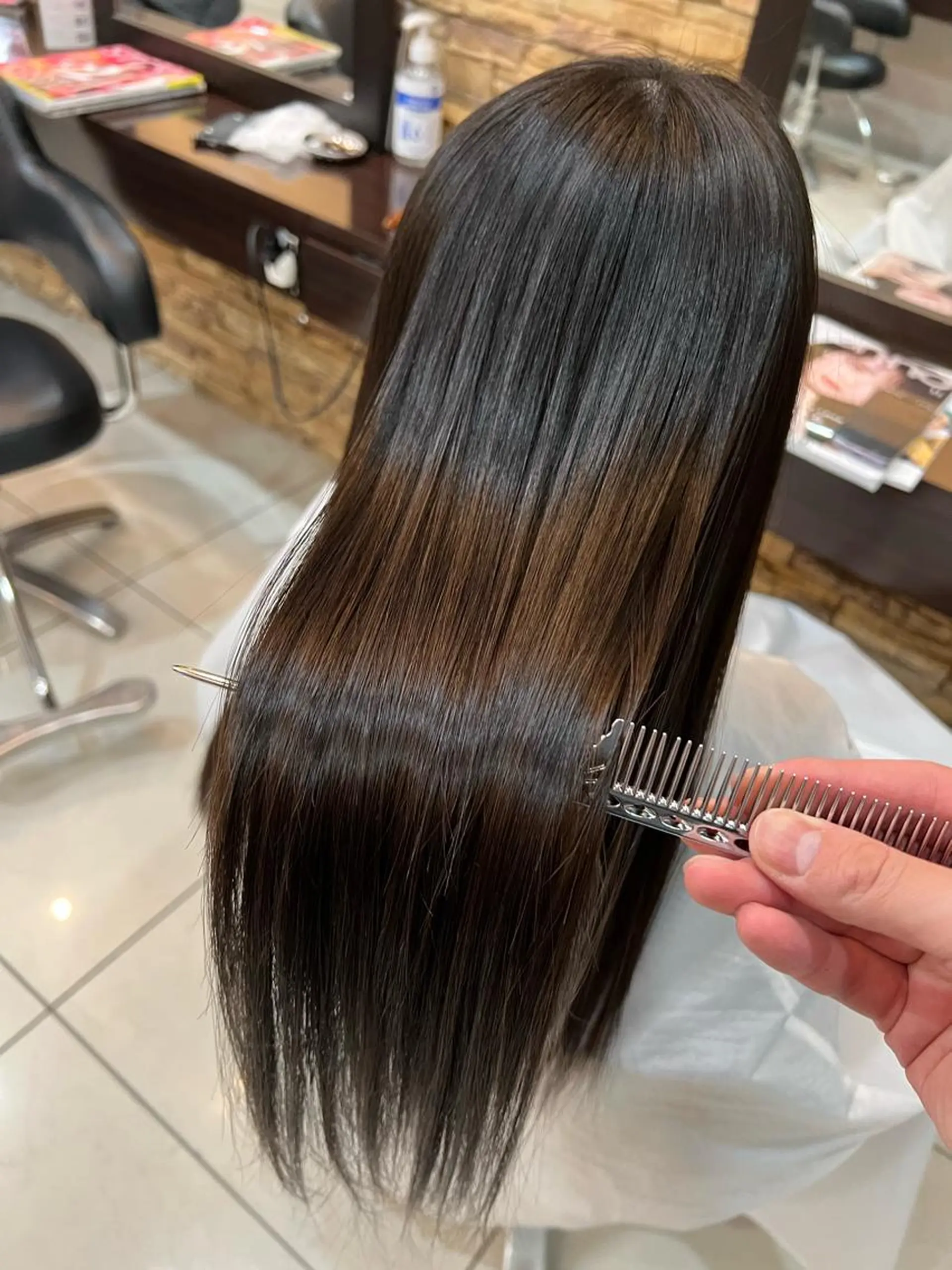 ロング カット 縮毛矯正 トリートメント 福岡縮毛矯正✨️ ストレート 向井和輝のヘアスタイル
