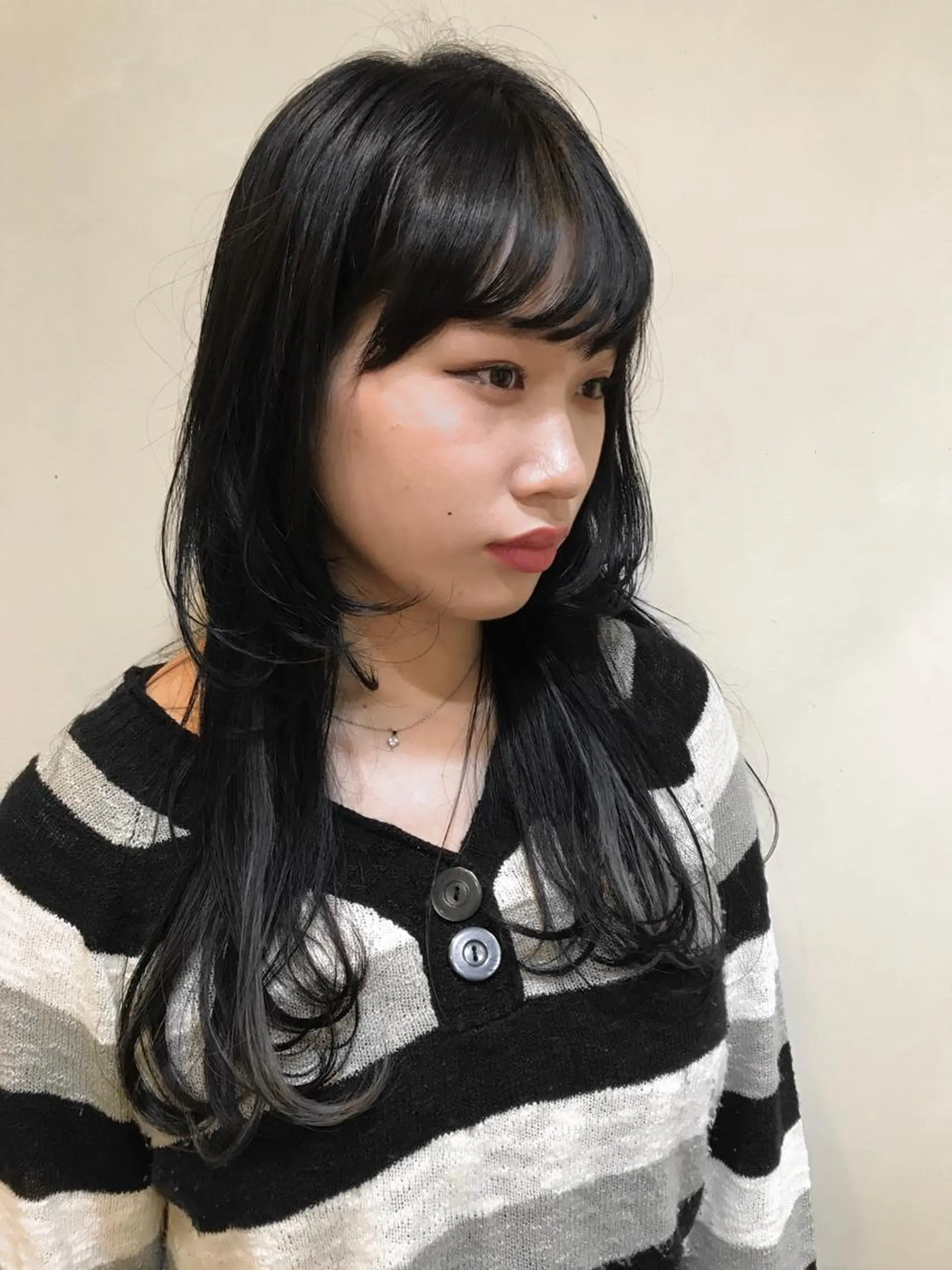 ロング カラー パーマ アッシュ イヤリングカラー ネイビーカラー ウルフカット カット ナガミネアリサ/ 学芸大学/海外ヘアのヘアスタイル