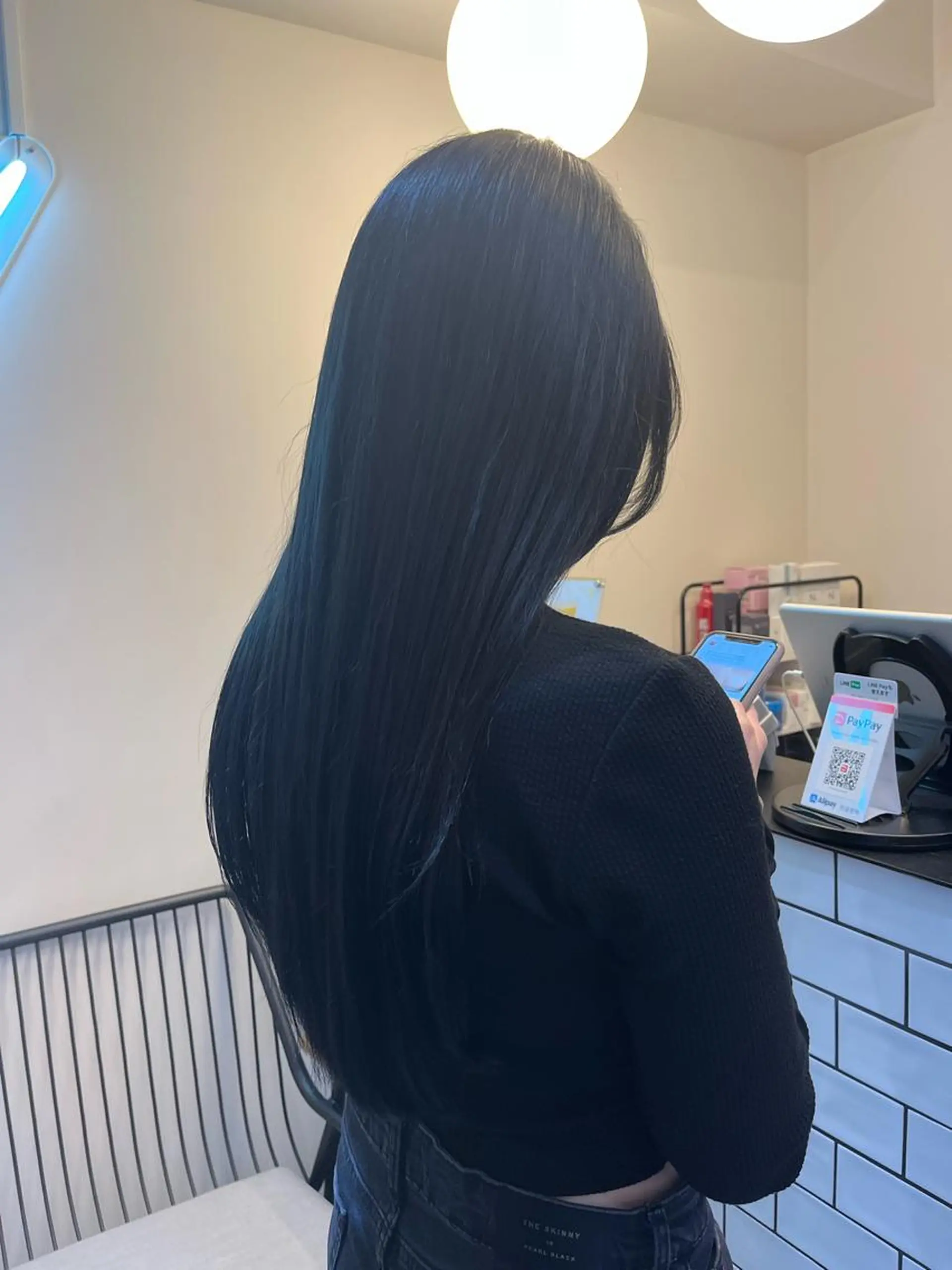 ロング カラー ヘアアレンジ 黒髪 ブルーカラー ブルーブラック ヘアカラー ハイトーンヘアセット 🦋yuri🦋のヘアスタイル