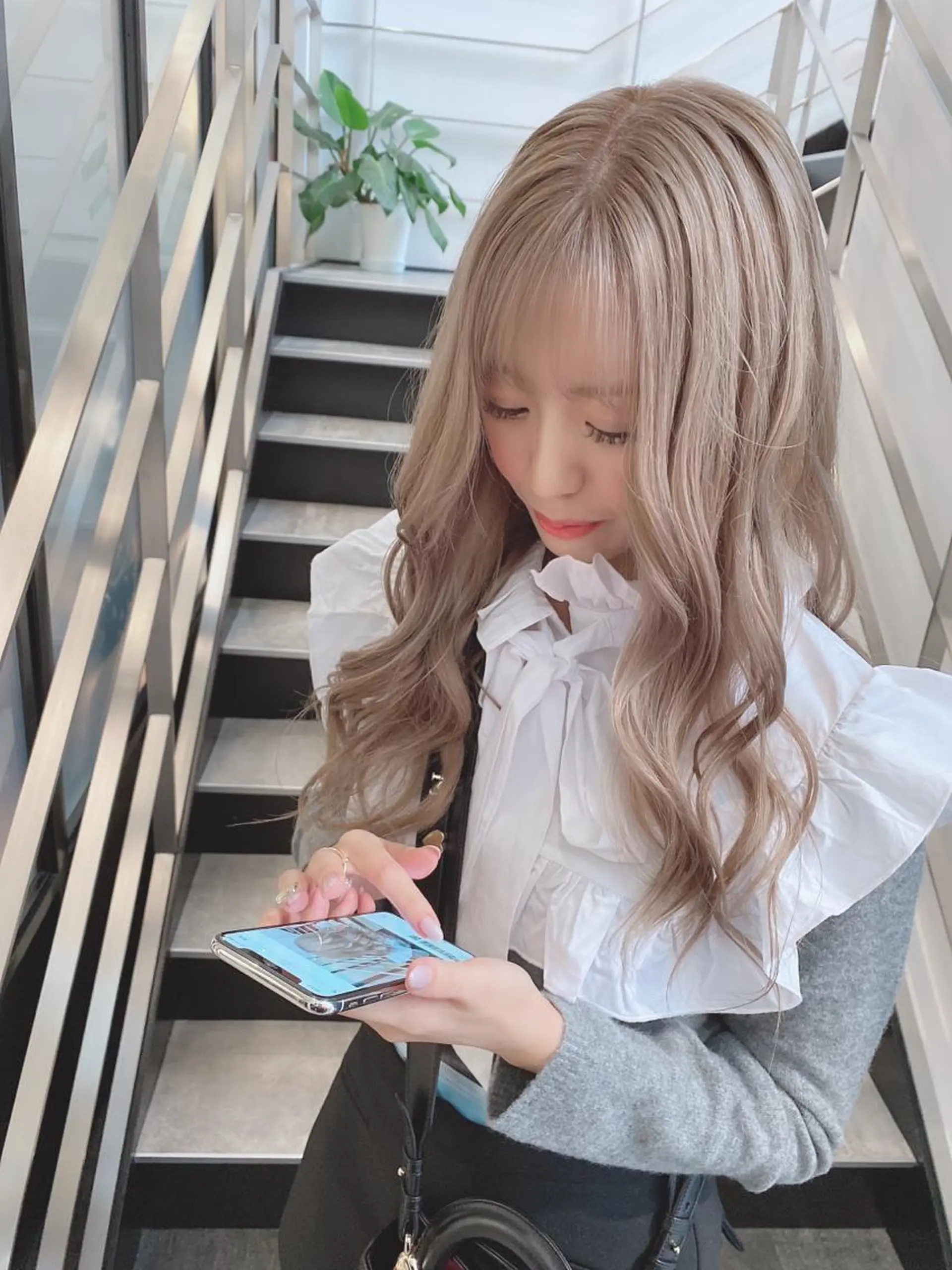 ロング ヘアアレンジ ネイル マツエク・マツパ ホワイト 【Diar】オーナー アキヨシケンタのヘアスタイル