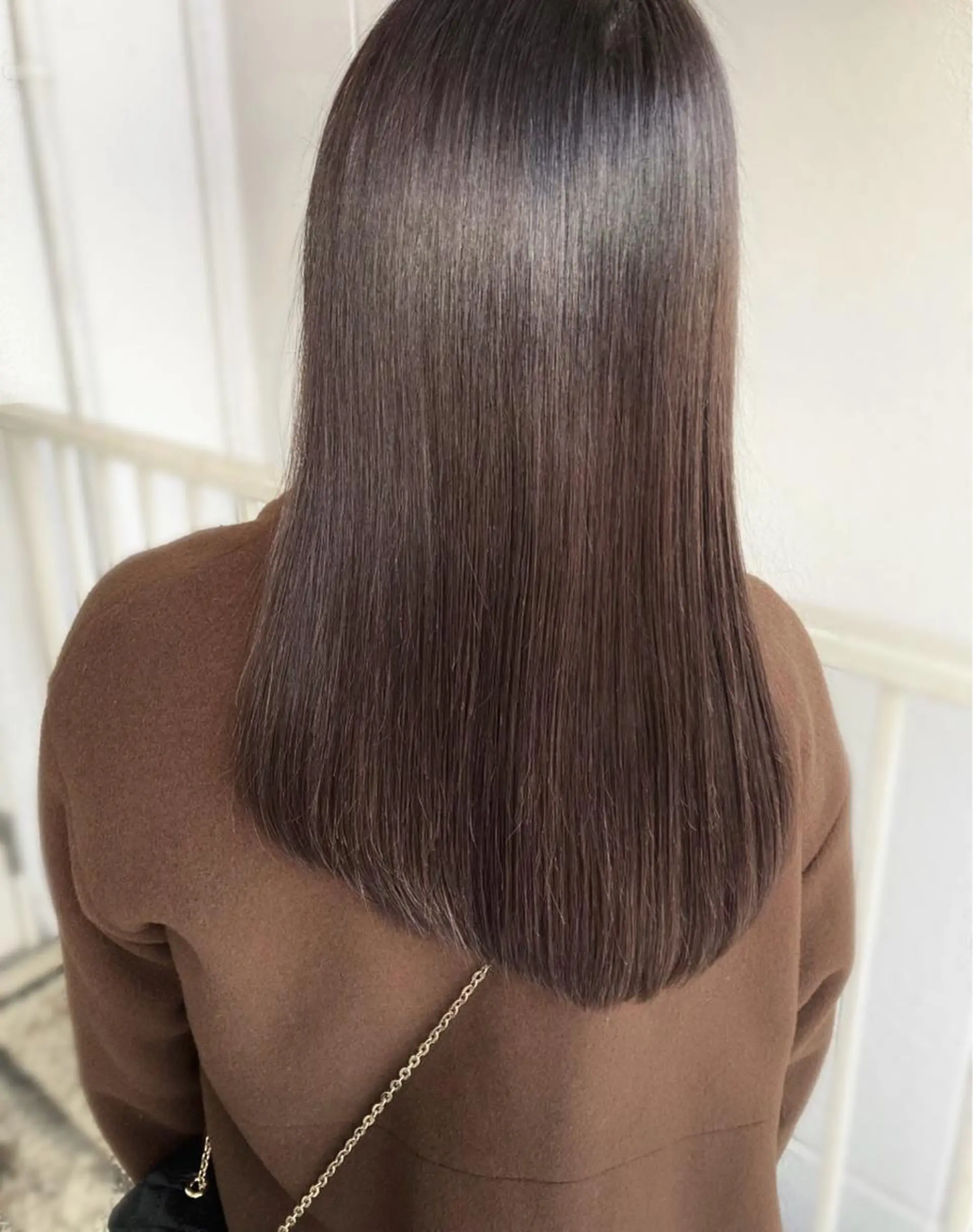 セミロング roka ノゾミのヘアスタイル