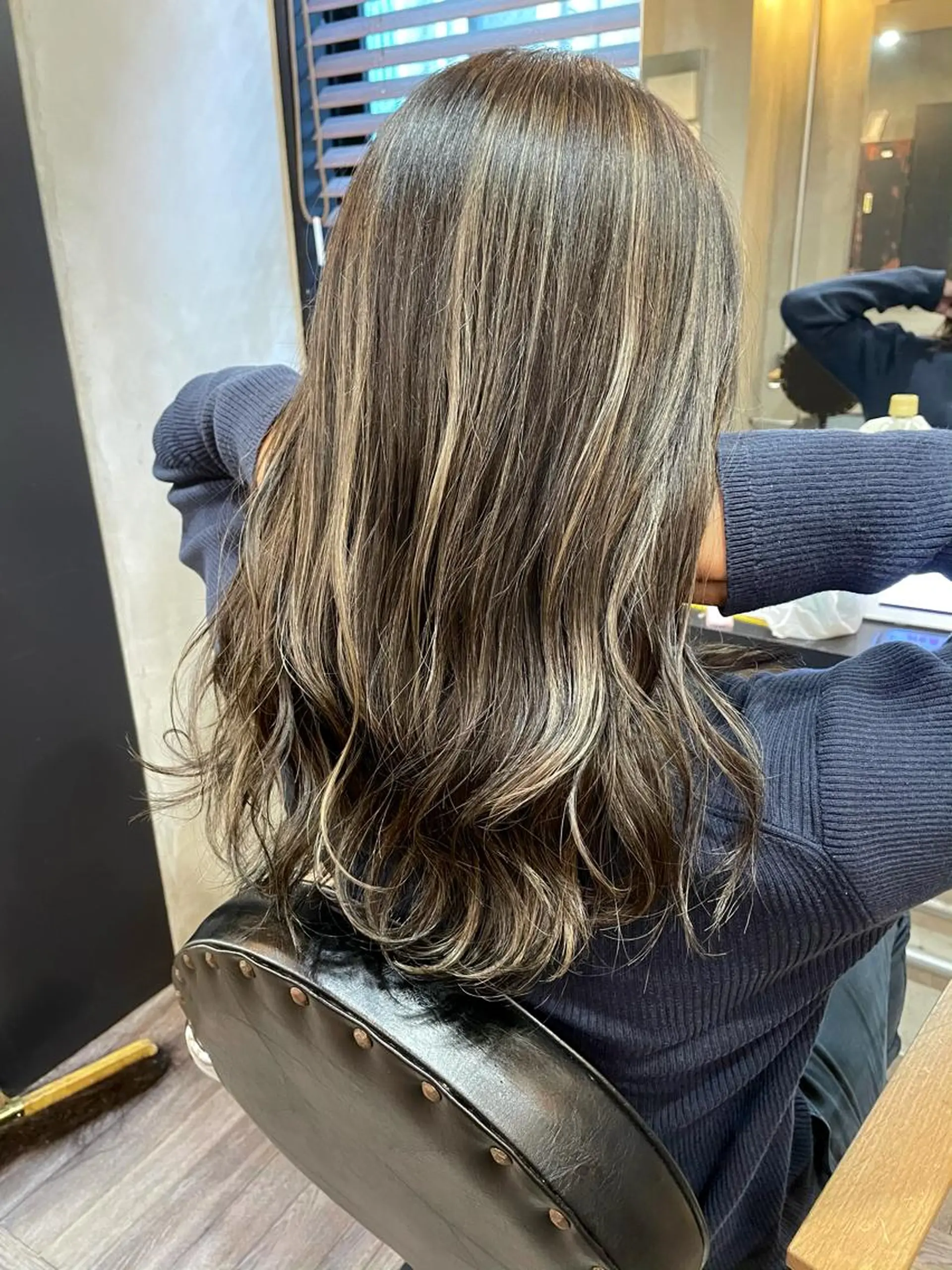 ロング ハイライト カット ヘアカラー トリートメント La fith 店長 城谷颯人のヘアスタイル