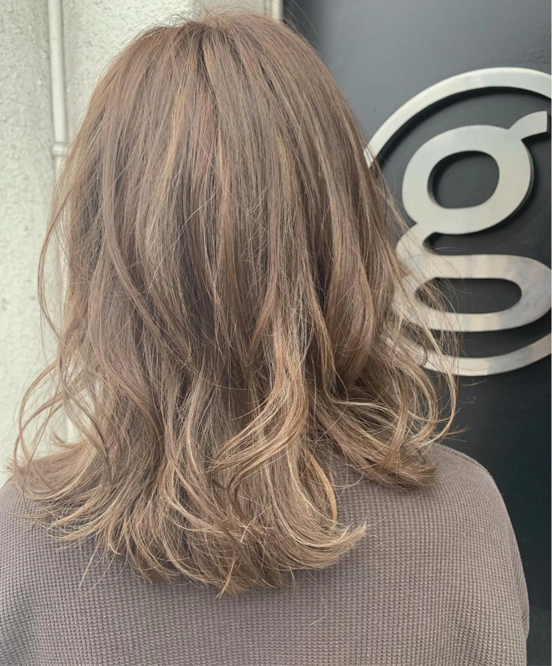 ミディアム カラー ブリーチ ハイライトカラー ハイライト 萌花 moeka /韓国/レイヤーのヘアスタイル