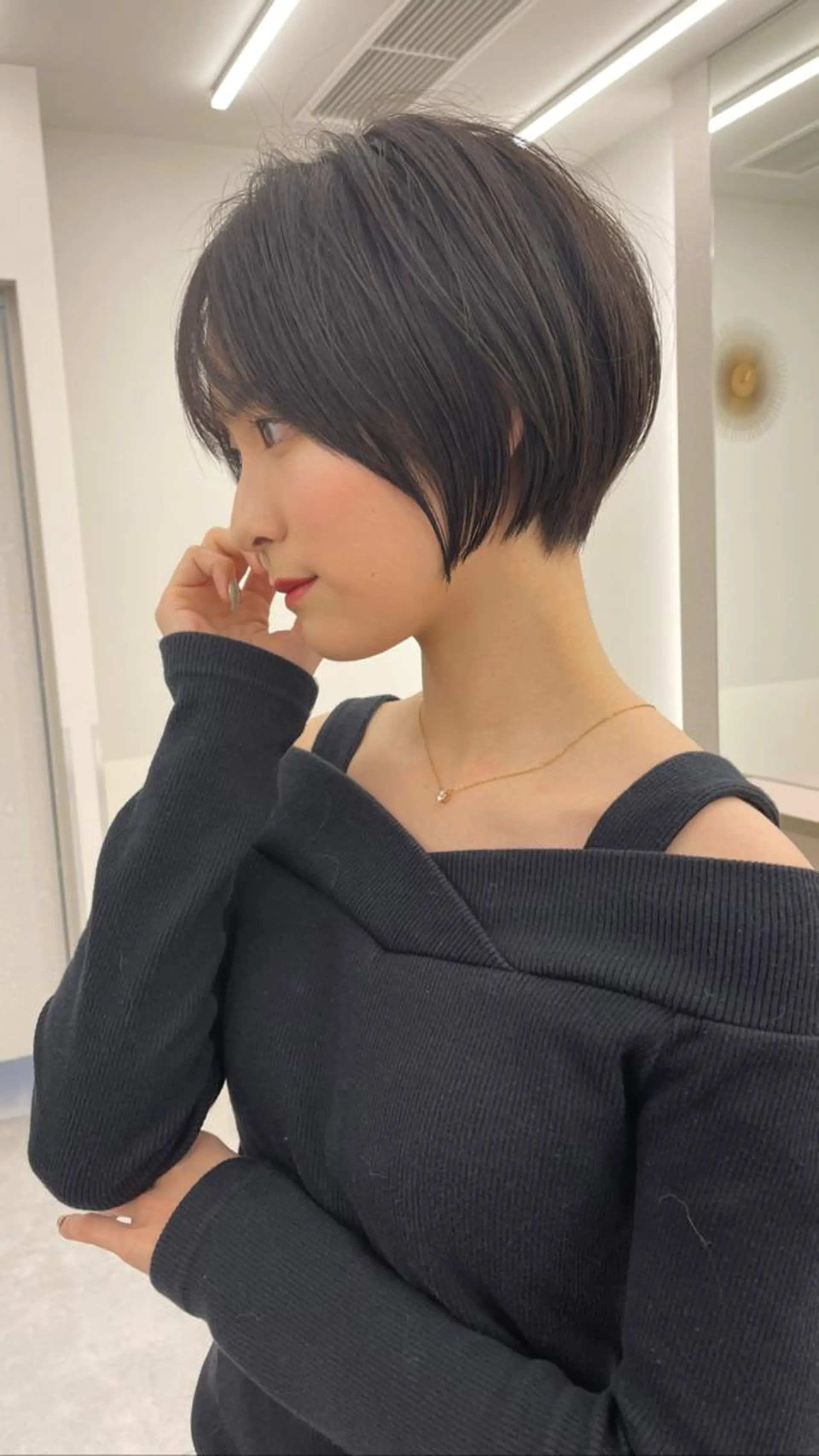 ショート カラー ショートボブ ショートレイヤー ハンサムショート 丸みショート ボブ 木原良 (キハラ リョウ)のヘアスタイル
