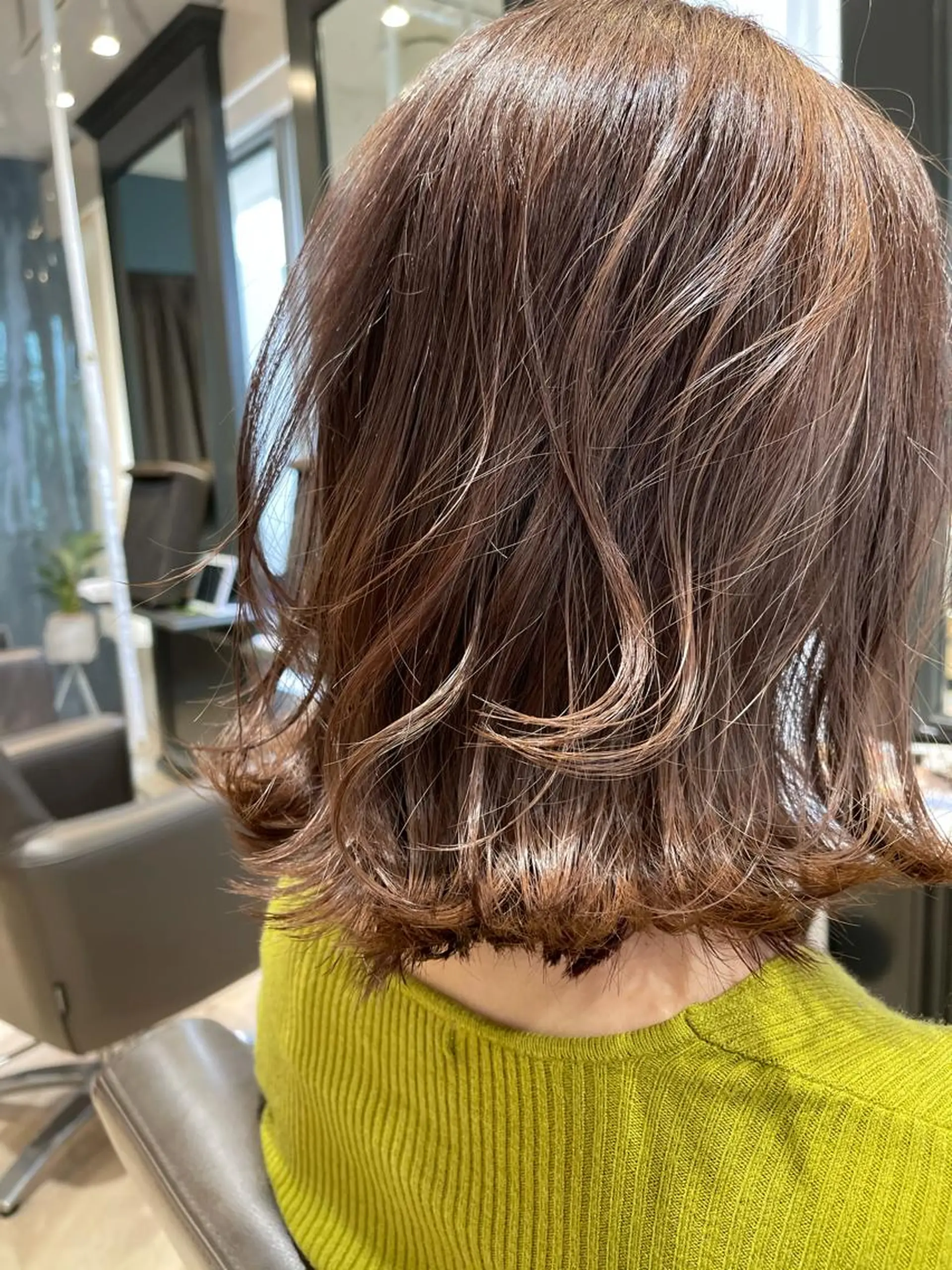 ショート ボブ 外ハネヘア 髪質改善＆艶髪美髪エステ専門店　Lyrae～リラエ～所属・西梅田🌿髪質改善 井手　浩太朗のヘアスタイル