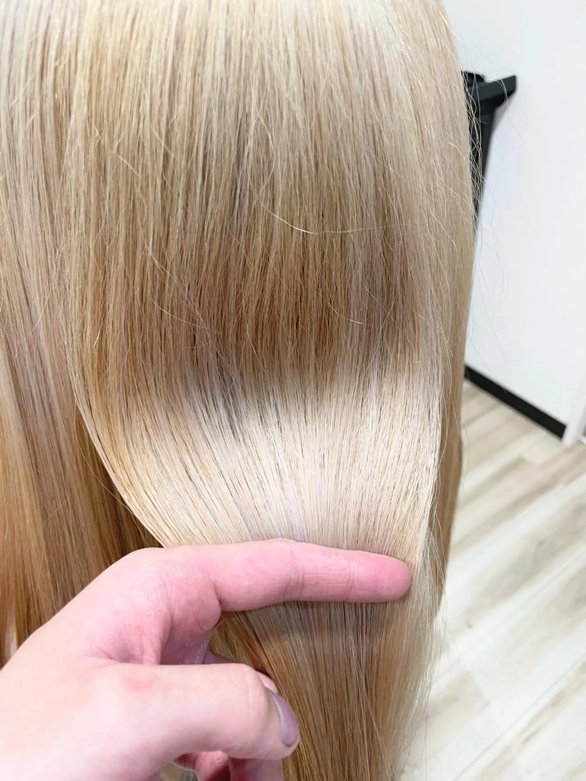 セミロング カラー 🌈kamiiro 🌈のヘアスタイル