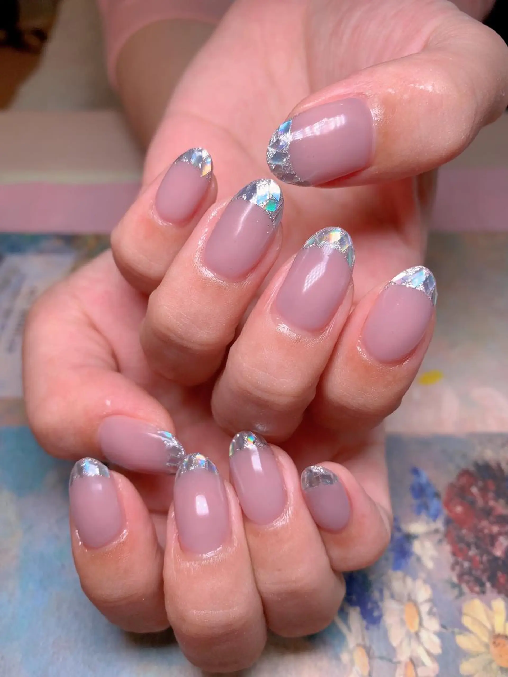 ネイル フレンチネイル ガラスフレンチ miu miuのネイルデザイン