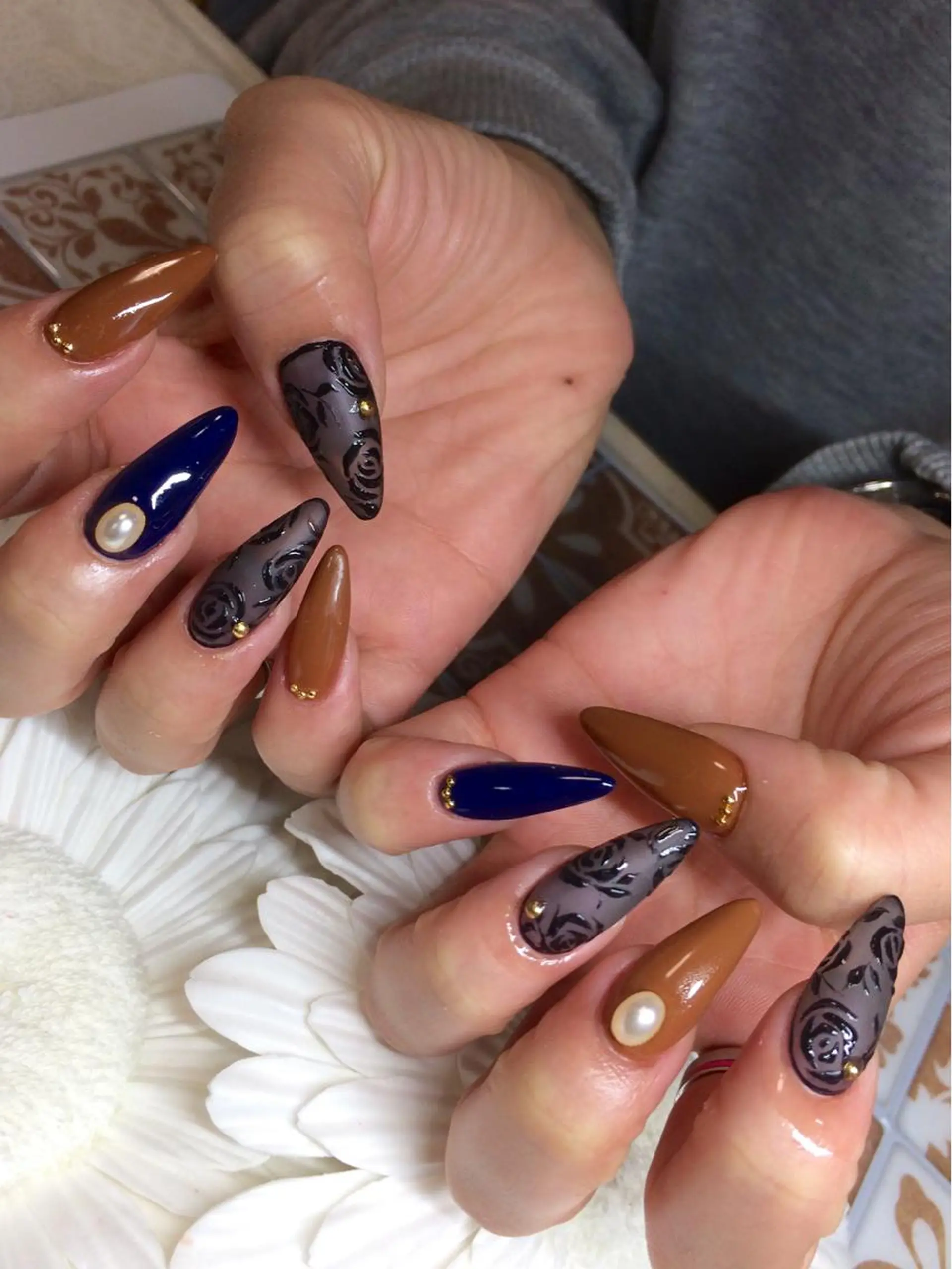 ネイル アートネイル マットネイル スカルプネイル ハンドネイル Nailsalon E's cafeのネイルデザイン