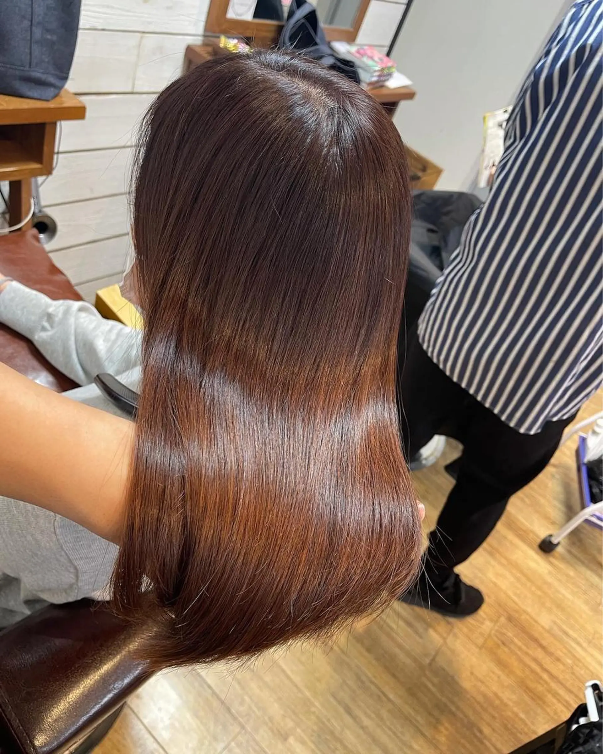 セミロング カラー 髪質改善 カット ヘアカラー 縮毛矯正 トリートメント 平田 たかしのヘアスタイル