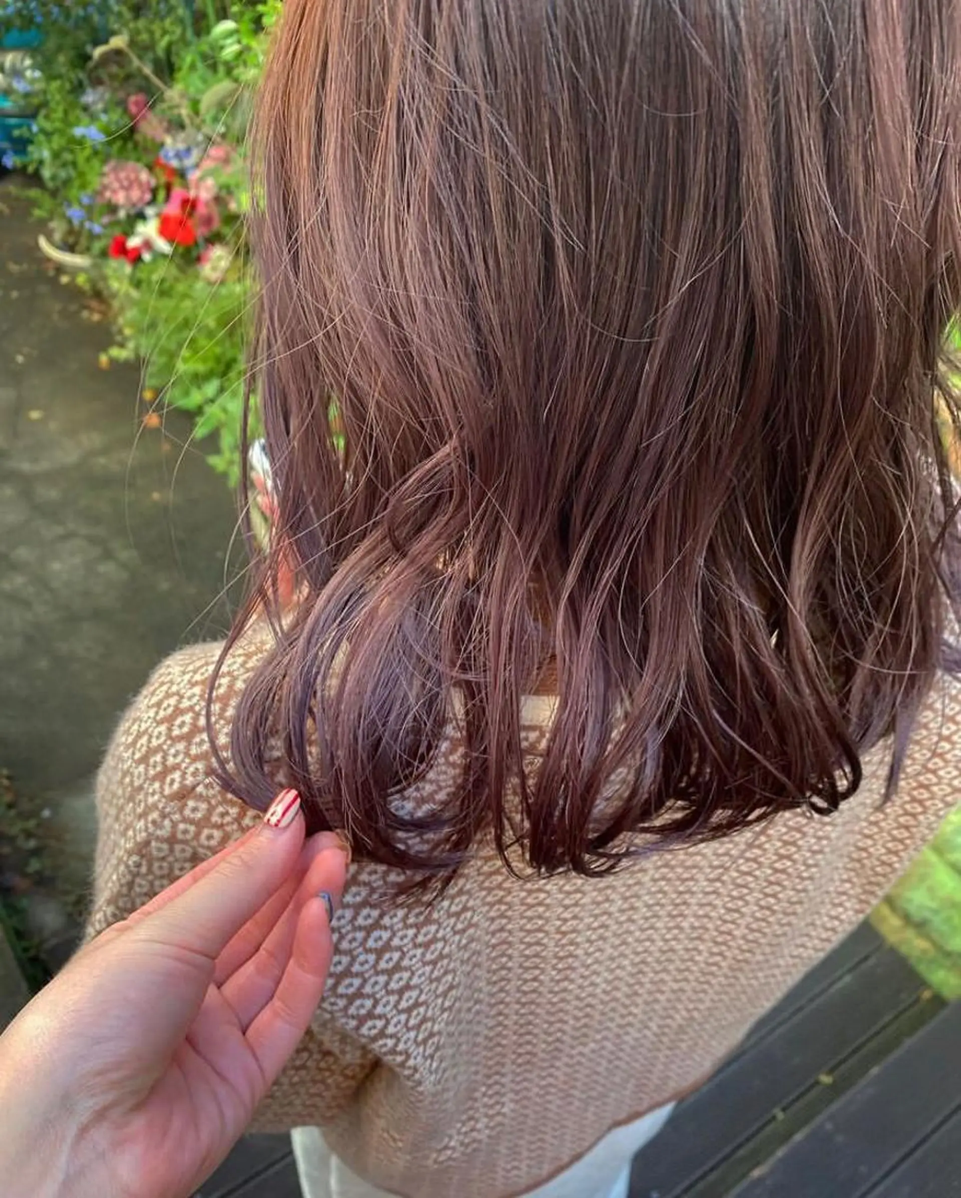 セミロング カラー ブリーチ ダブルカラー ラベンダーカラー ラベンダーピンク ブリーチなしカラー nanaka/ レイヤーカットのヘアスタイル