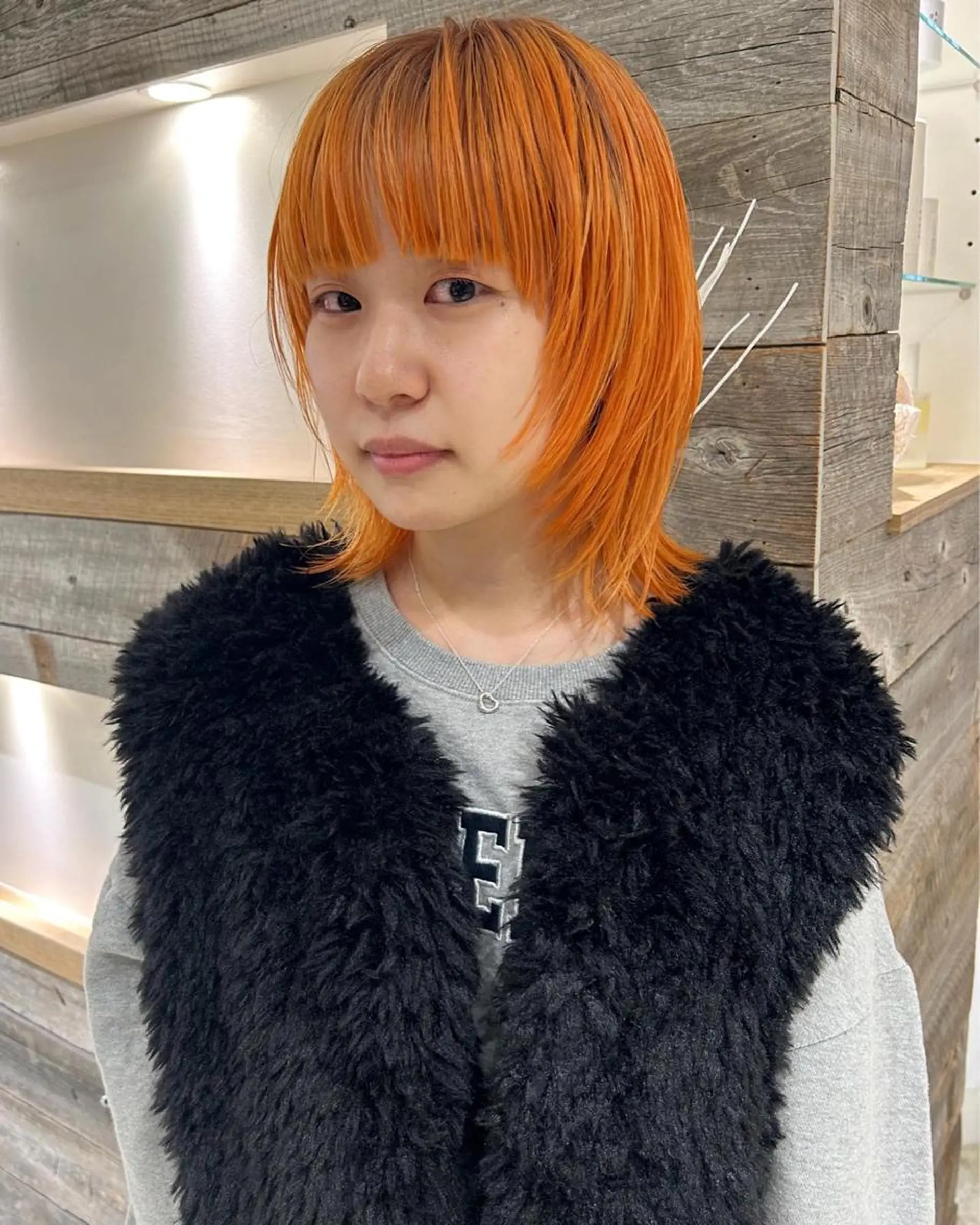 ショート カラー ショートヘア ウルフカット カット ヘアカラー トリートメント Loom.所属・村上雅人 ナチュラルモードのヘアスタイル