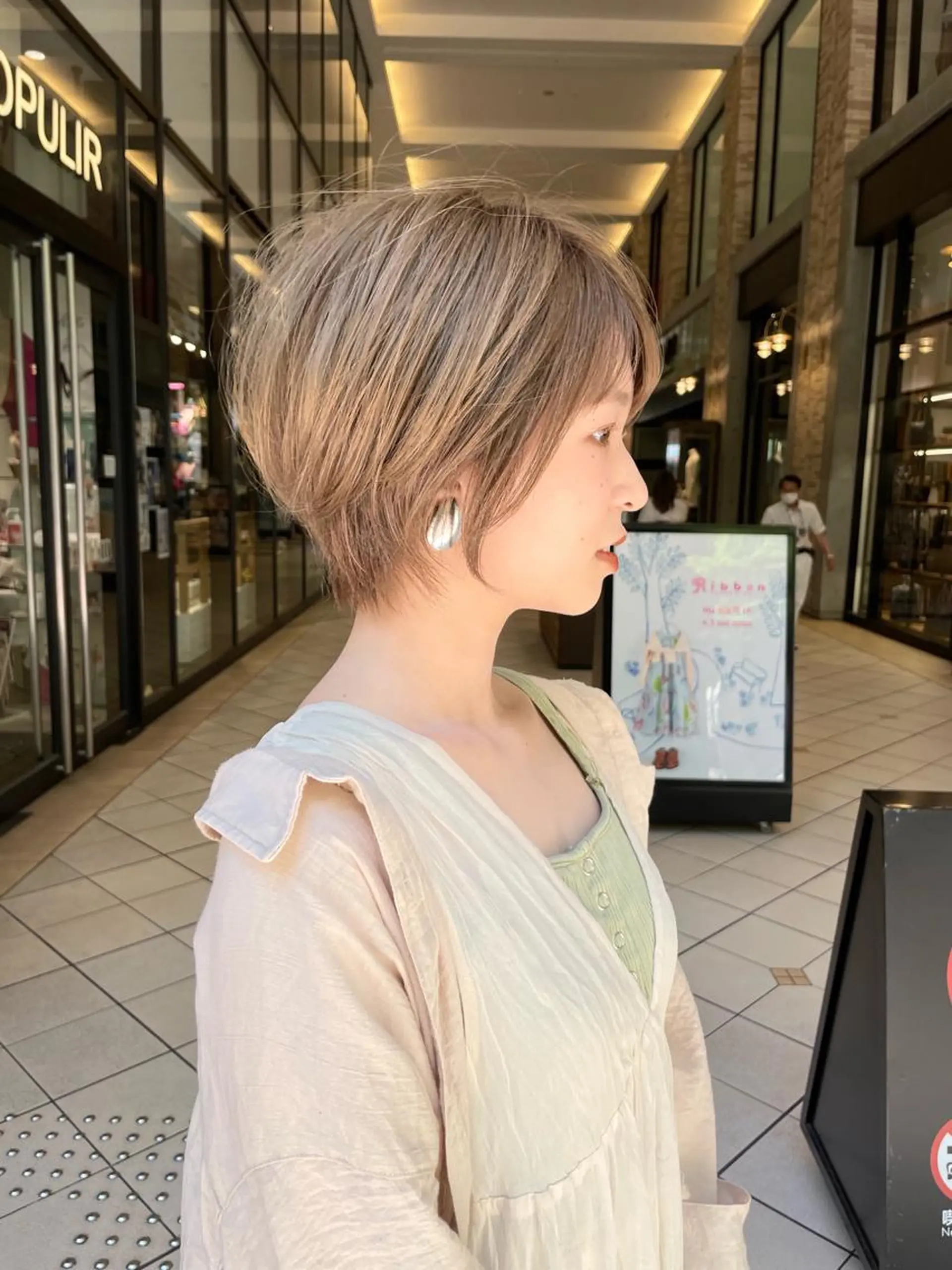 ショート カラー ベージュカラー ミント ミントベージュ GIEN 末吉 海斗のヘアスタイル