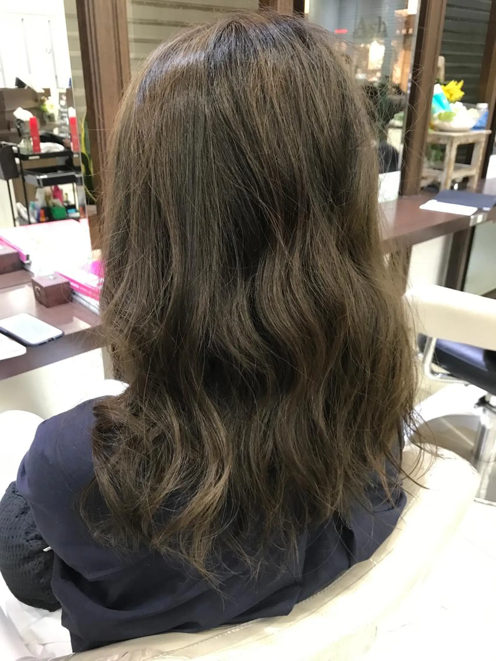 セミロング カラー アッシュ 縮毛矯正/髪質改善 /韓国風　山川春輝のヘアスタイル