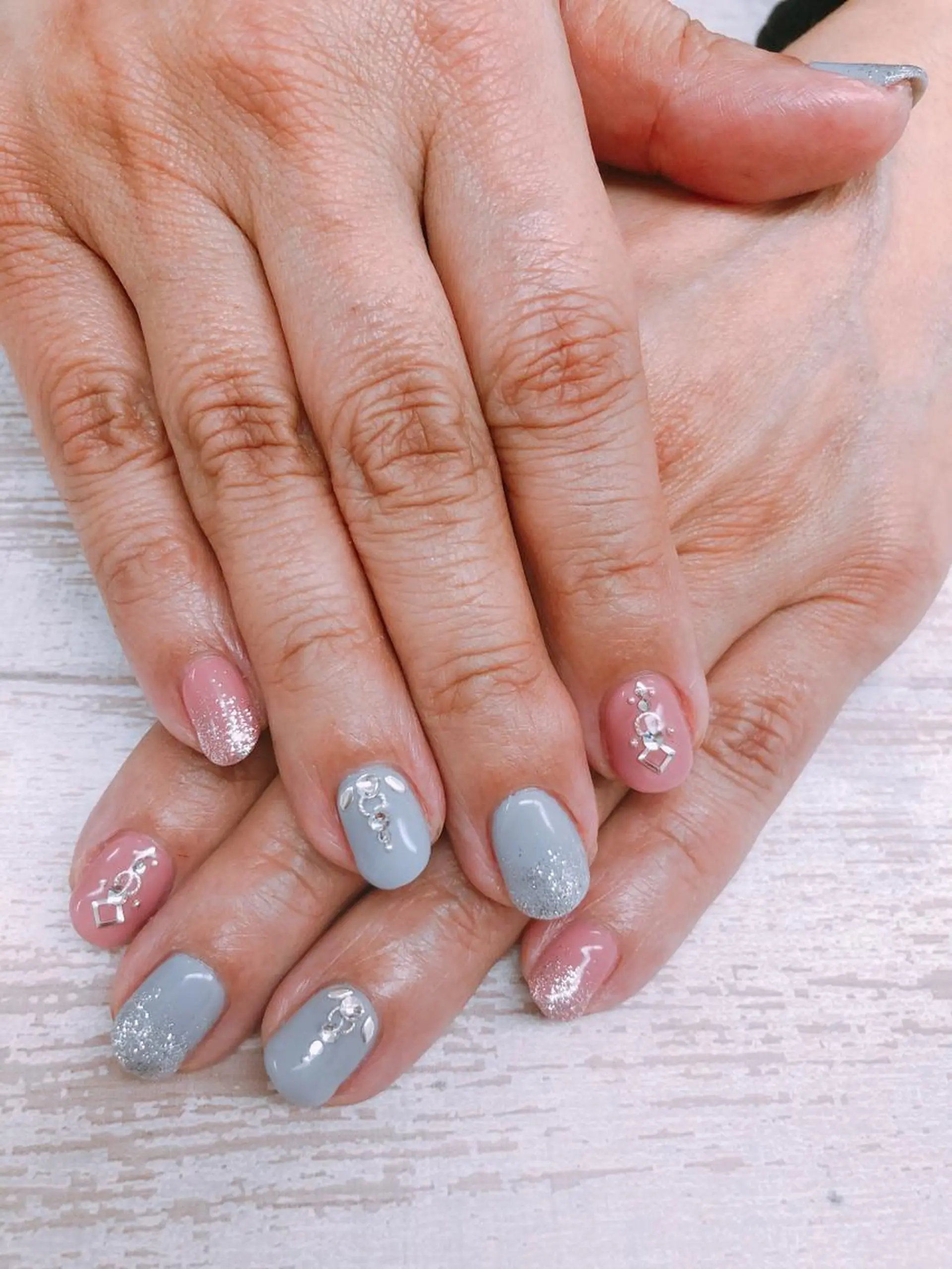 ネイル ハンドネイル Fielia momoのネイルデザイン