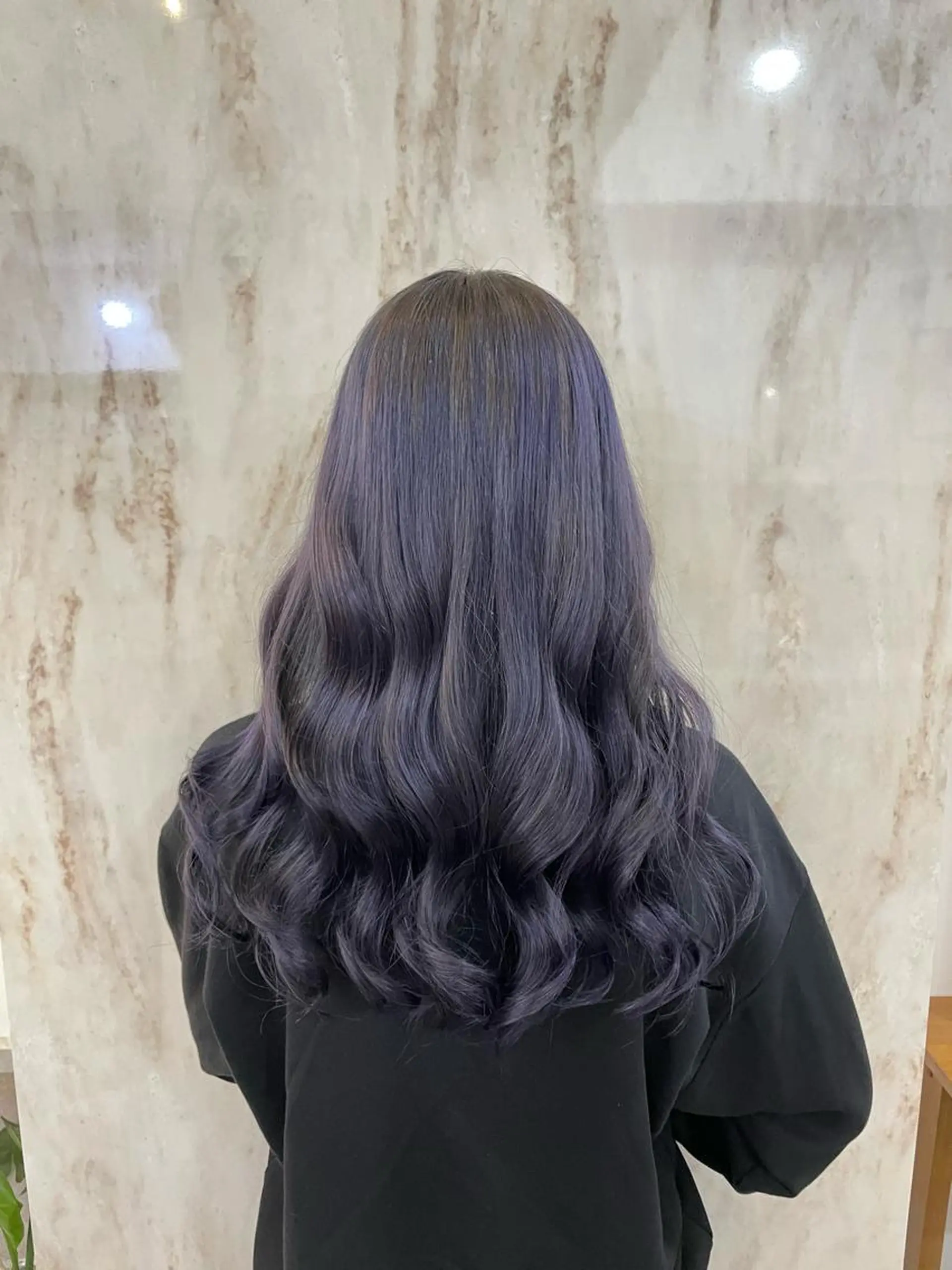 ロング カラー なつき/派手髪カラー /艶髪カラーのヘアスタイル