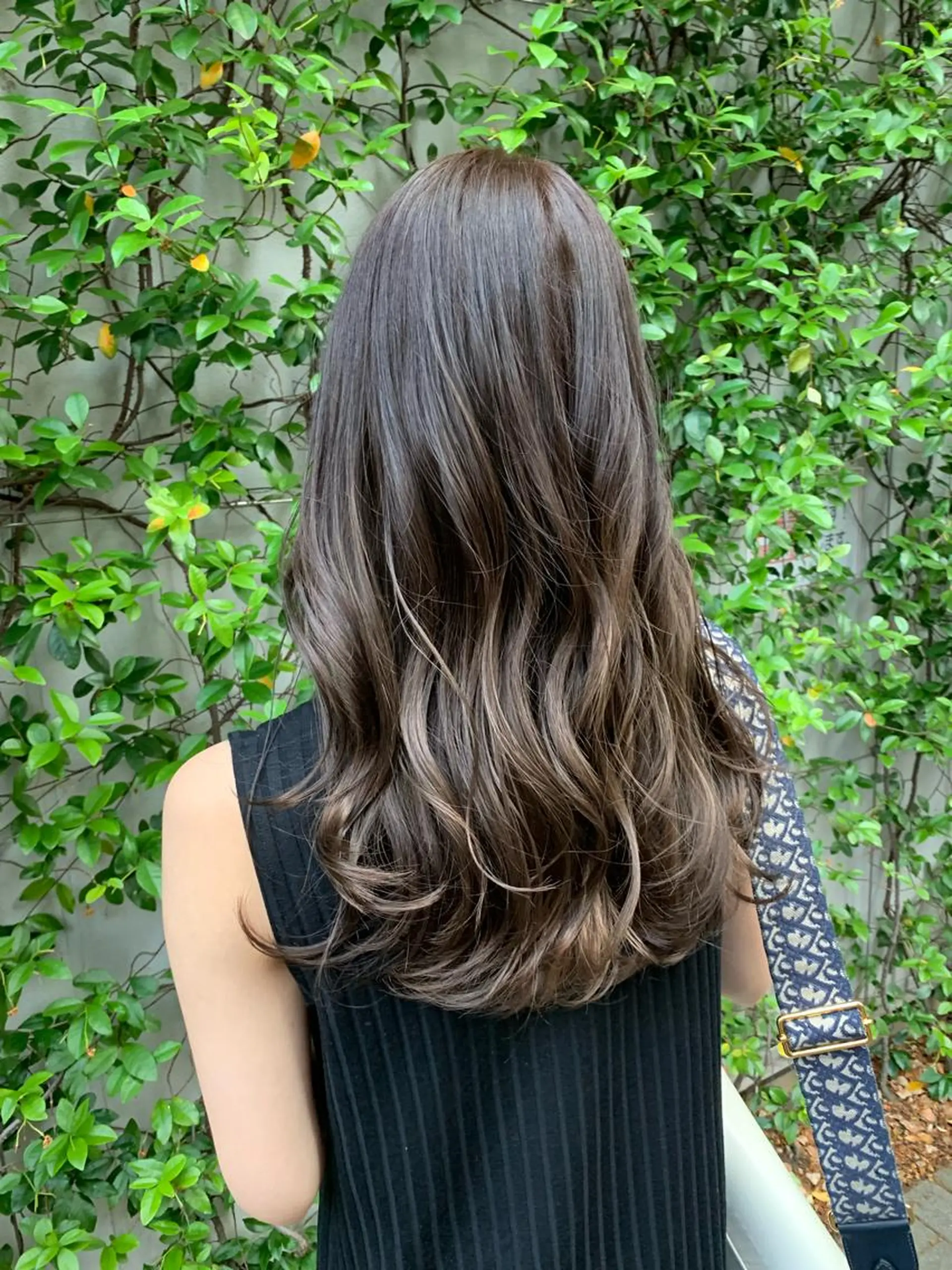 ロング カット ヘアカラー トリートメント 🌟大切な前髪🌟 吉田こいちのヘアスタイル