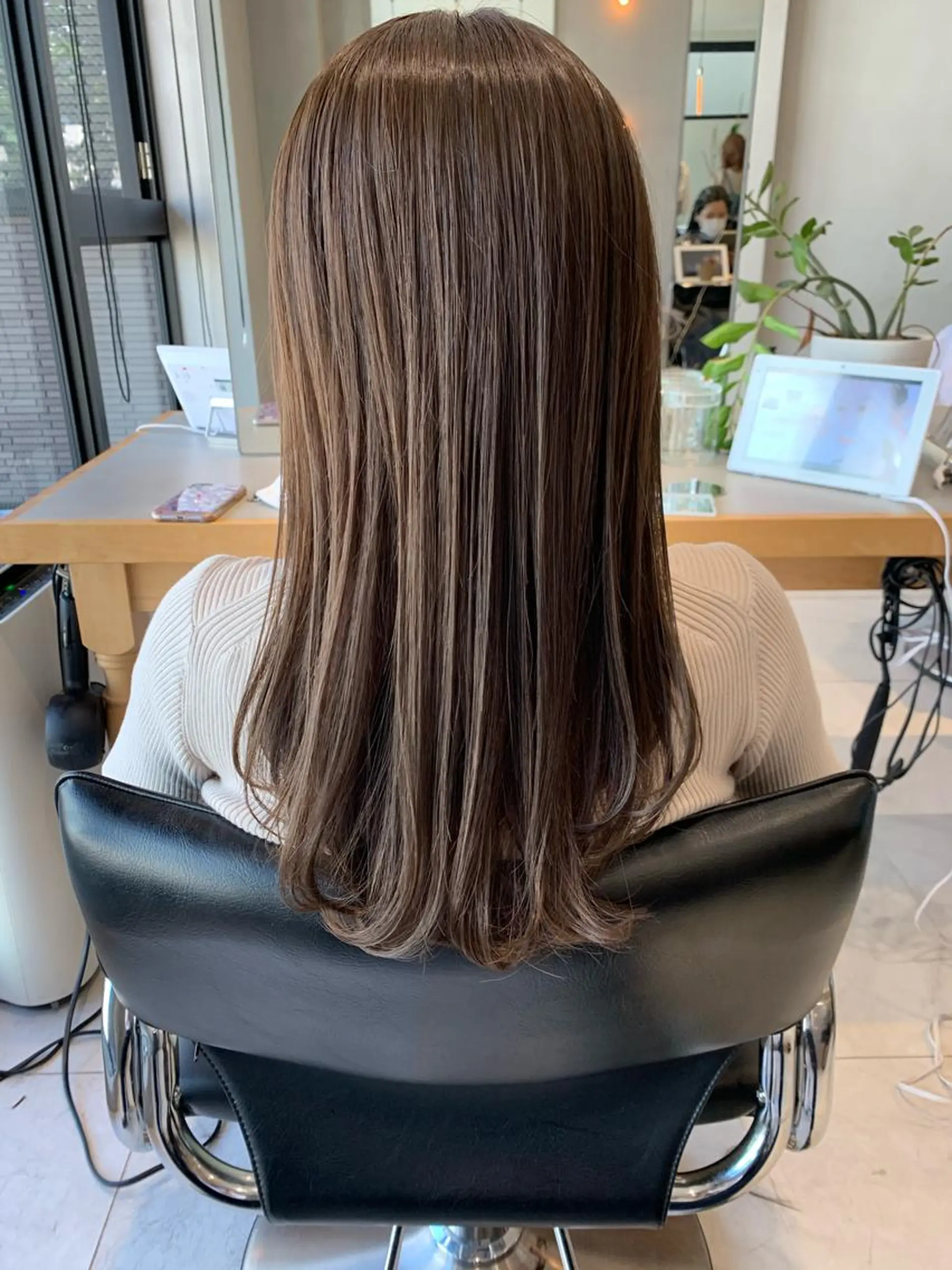 カラー ヘアカラー トリートメント ヘッドスパ 柔らか透け感カラー 🌿ムロヤリョウスケのヘアスタイル