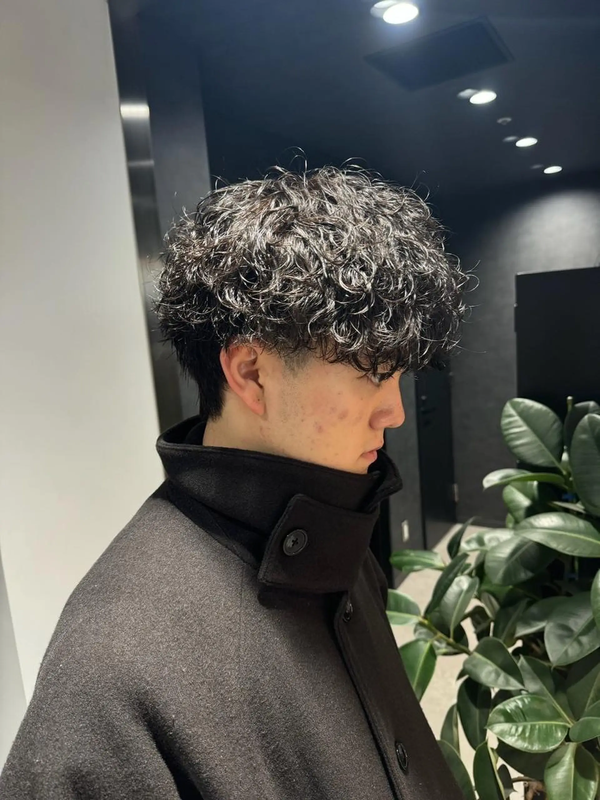 メンズ 新世代パーマ⚡️ の達人トモ⚡️のヘアスタイル