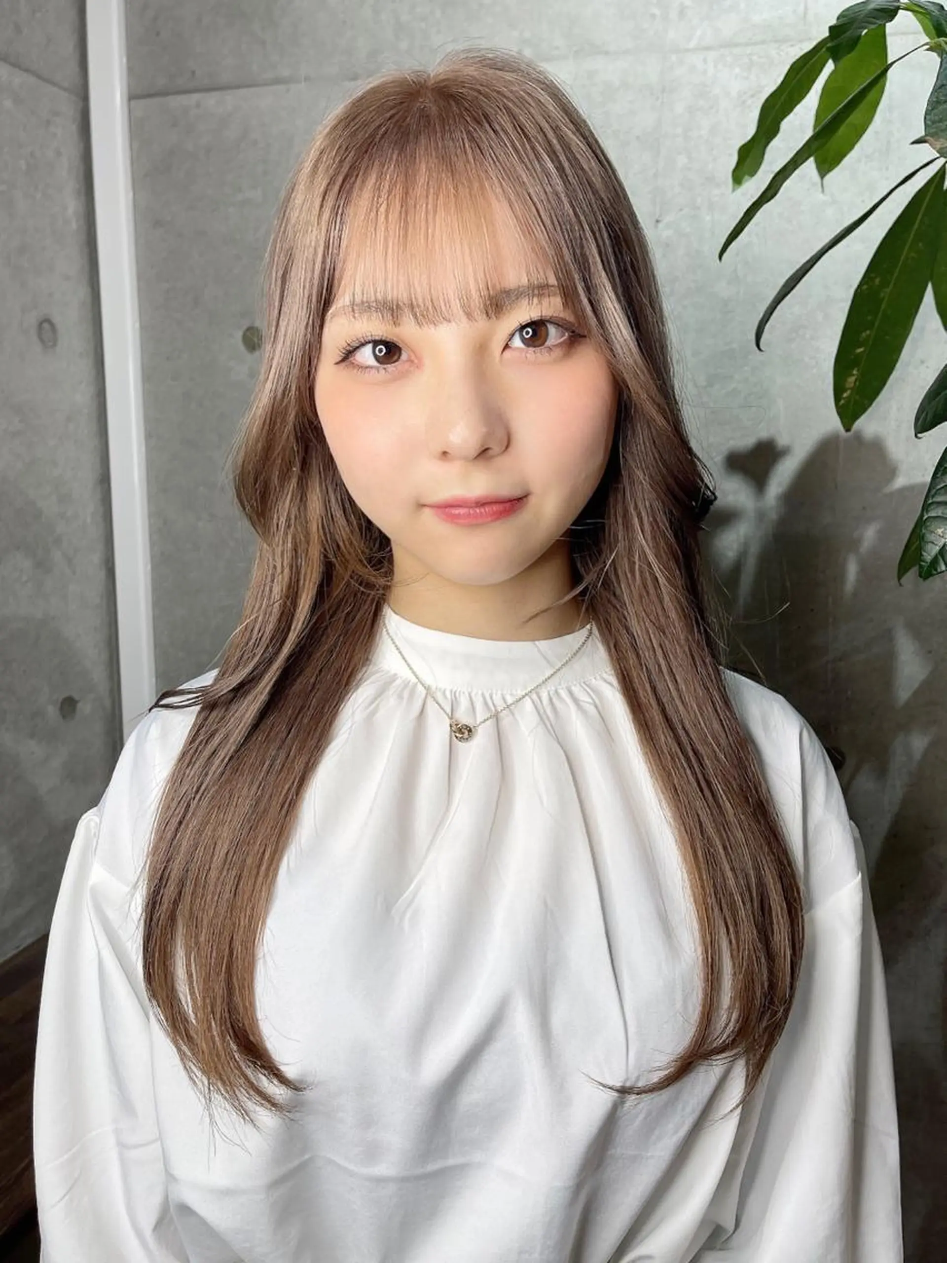 カラー グレージュ ミルクティーグレージュ カット ヘアカラー 名古屋のピンク好き かずくん🦩のヘアスタイル