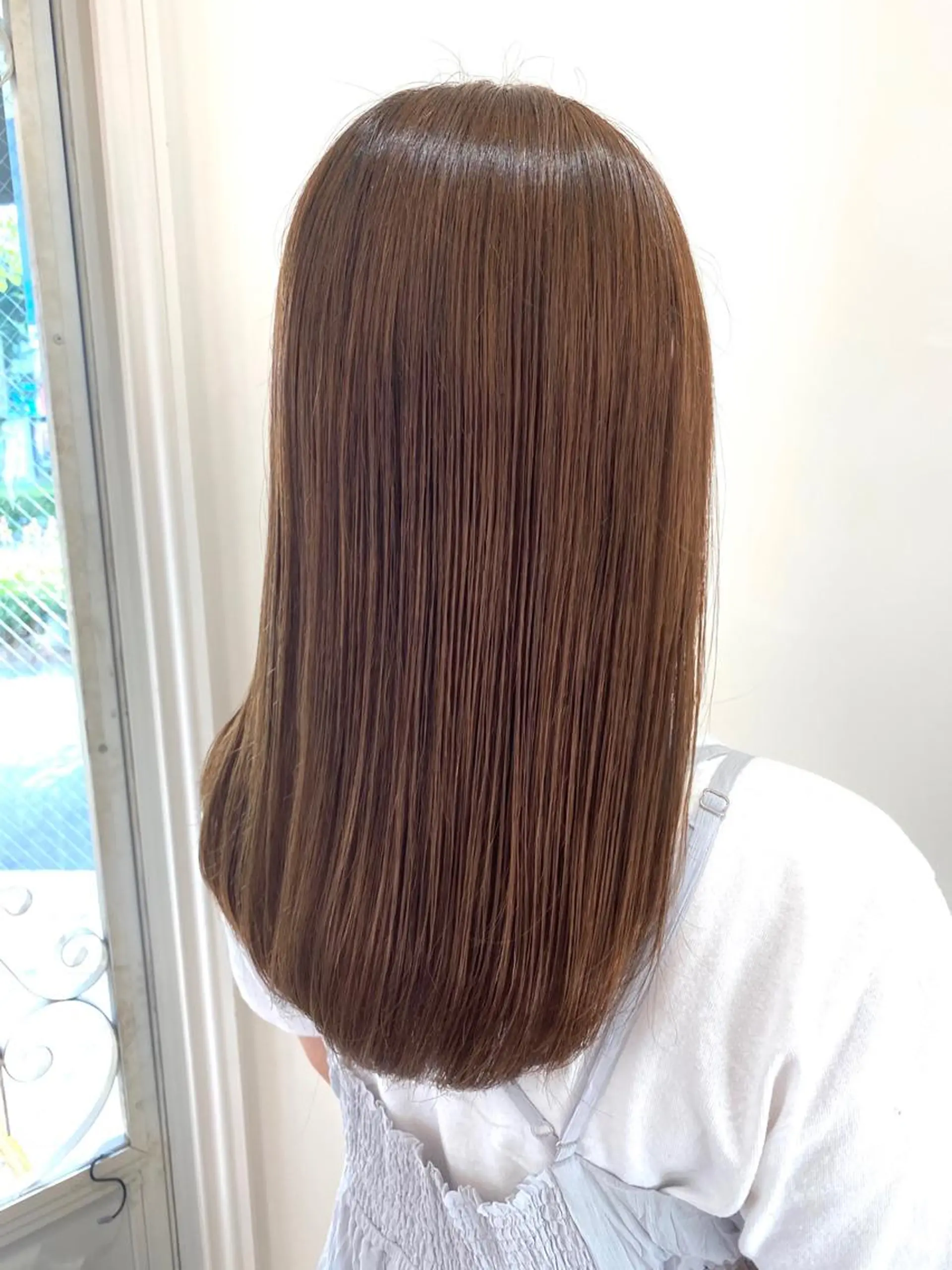 セミロング カット トリートメント 三好 美里のヘアスタイル