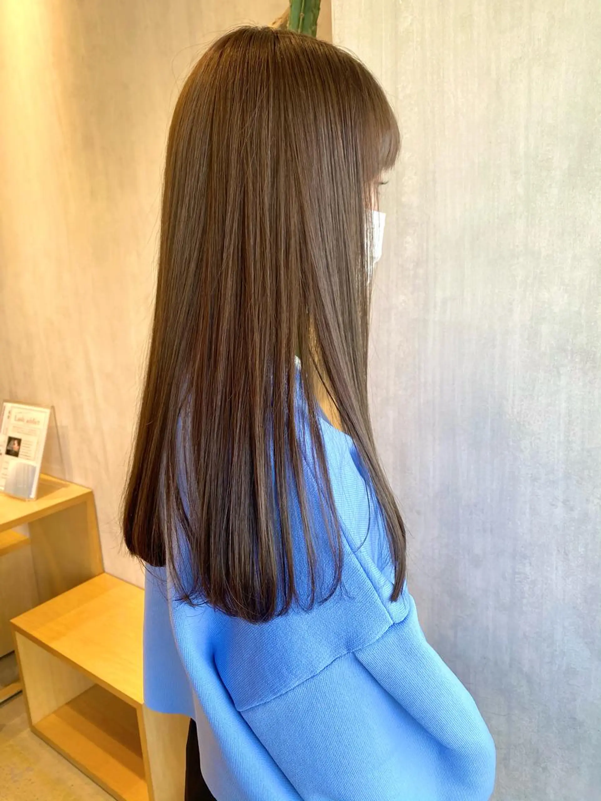 ロング パーマ ストレートパーマ 亀井 里奈のヘアスタイル