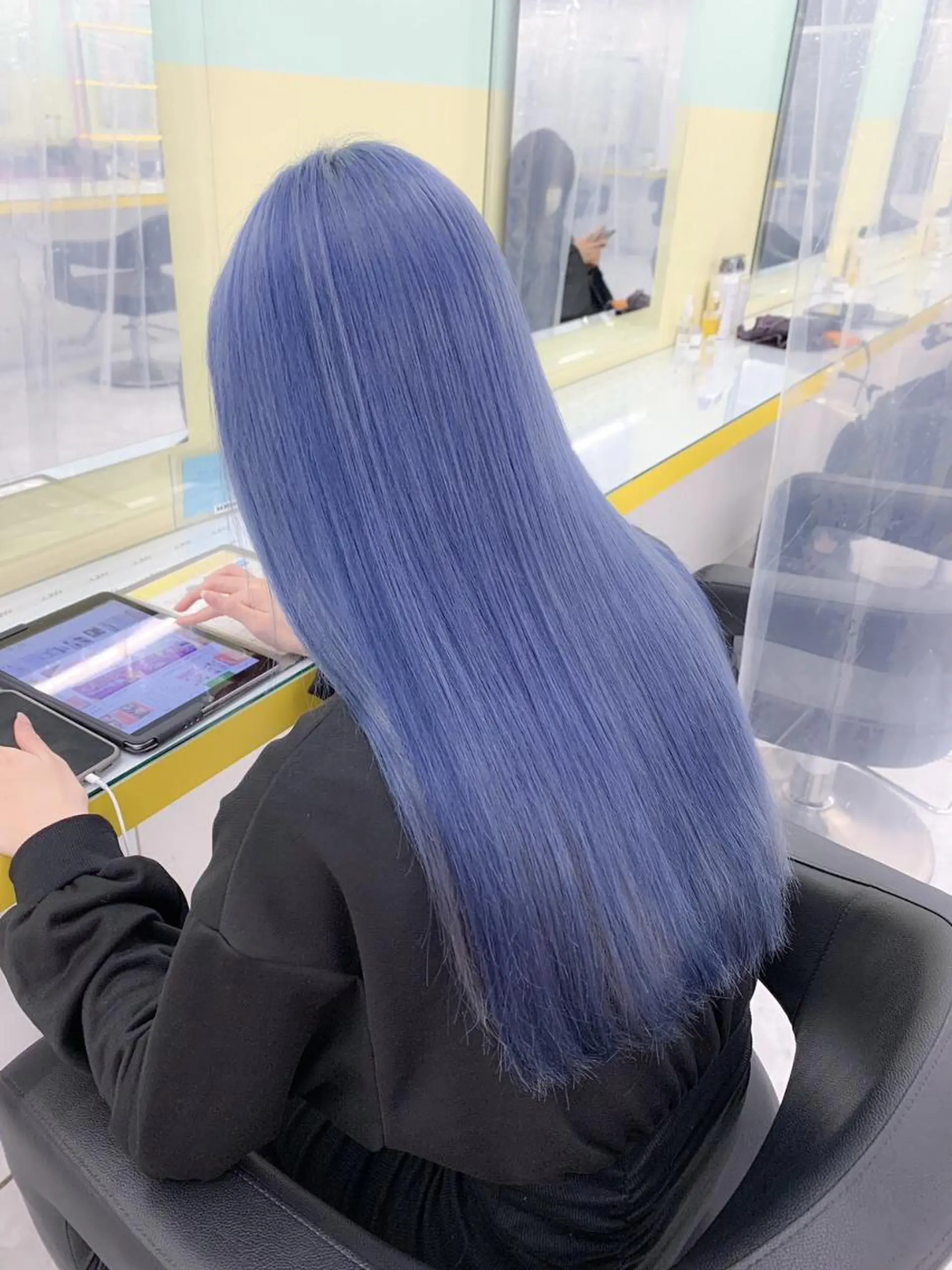 セミロング ヘアカラー トリートメント 🤍韓国寒色カラー 🤍MADOKAのヘアスタイル