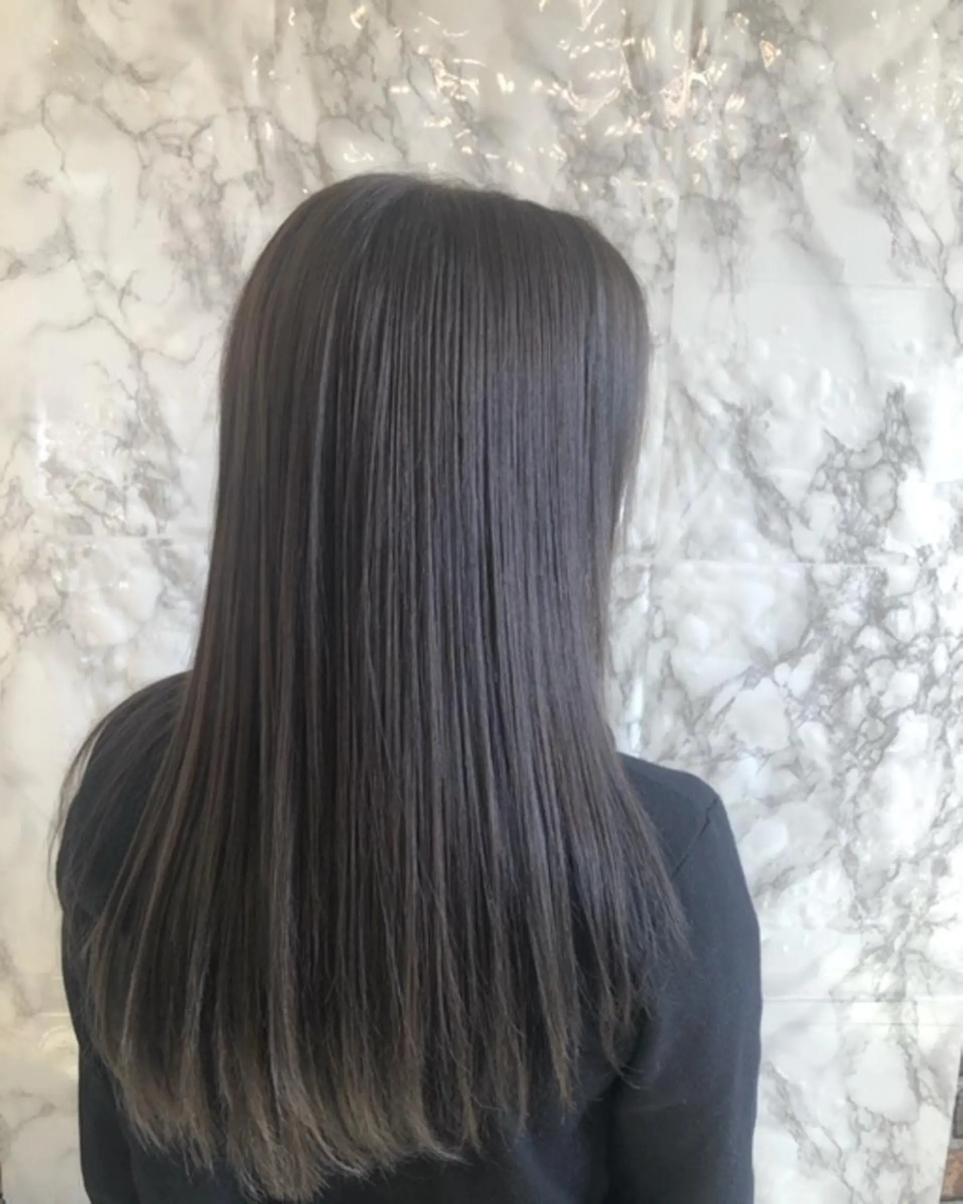 ロング カラー ブリーチ 透明感カラー グレージュ ブリーチなしカラー ヘアカラー トリートメント 東中野🥇美容室 FLOW東中野店のヘアスタイル