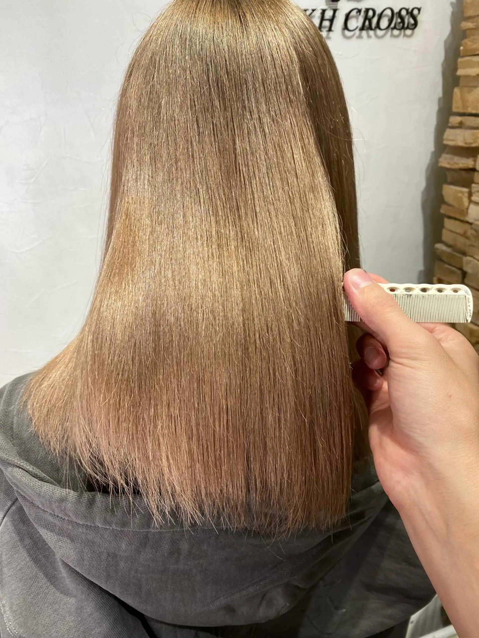 ミディアム カラー ベージュカラー ダブルカラー ハイトーンカラー ハイトーンベージュ ✨デザインカラー✨ ✂️kouki✂️のヘアスタイル
