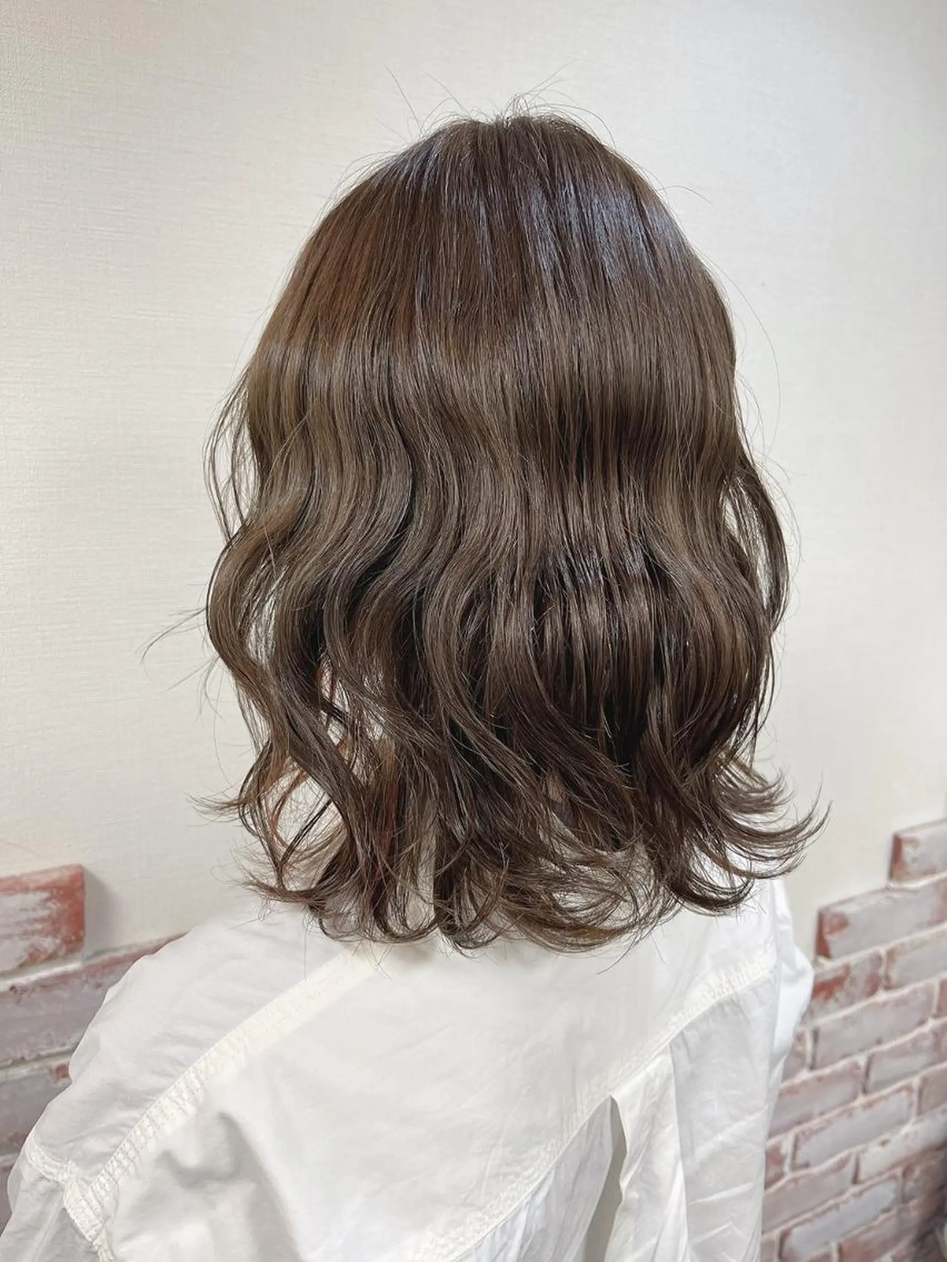 ミディアム カラー ヘアカラー トリートメント カラー&プルエクステ 大人気！！のヘアスタイル
