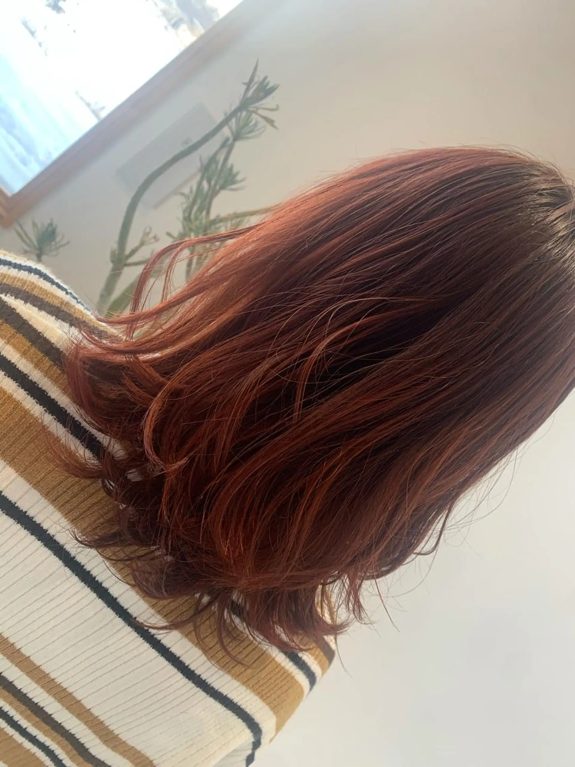 ミディアム カラー SOU所属・ふるかわ れなのヘアスタイル