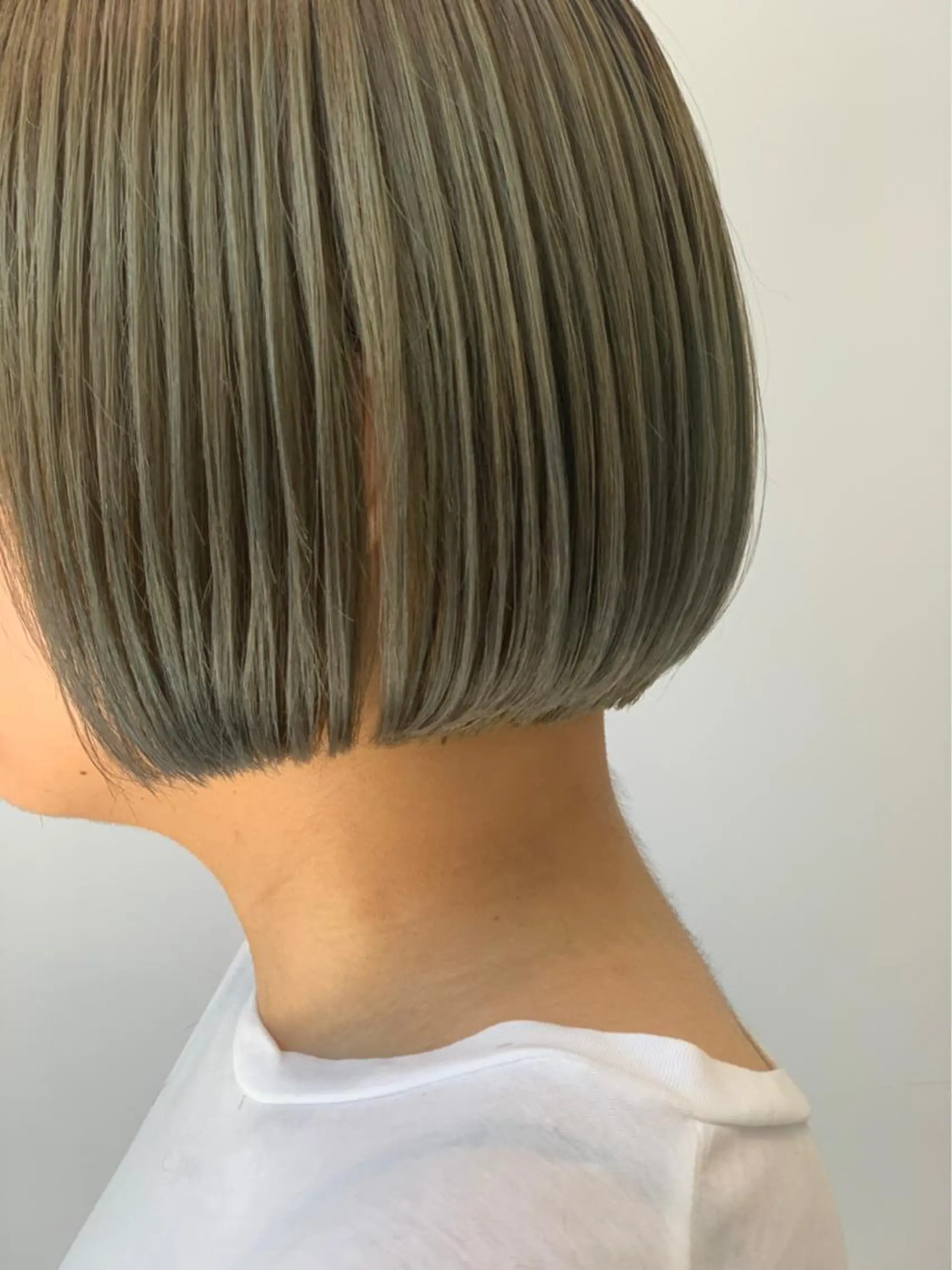 ショート ヘアカラー トリートメント 明石 歩樹のヘアスタイル