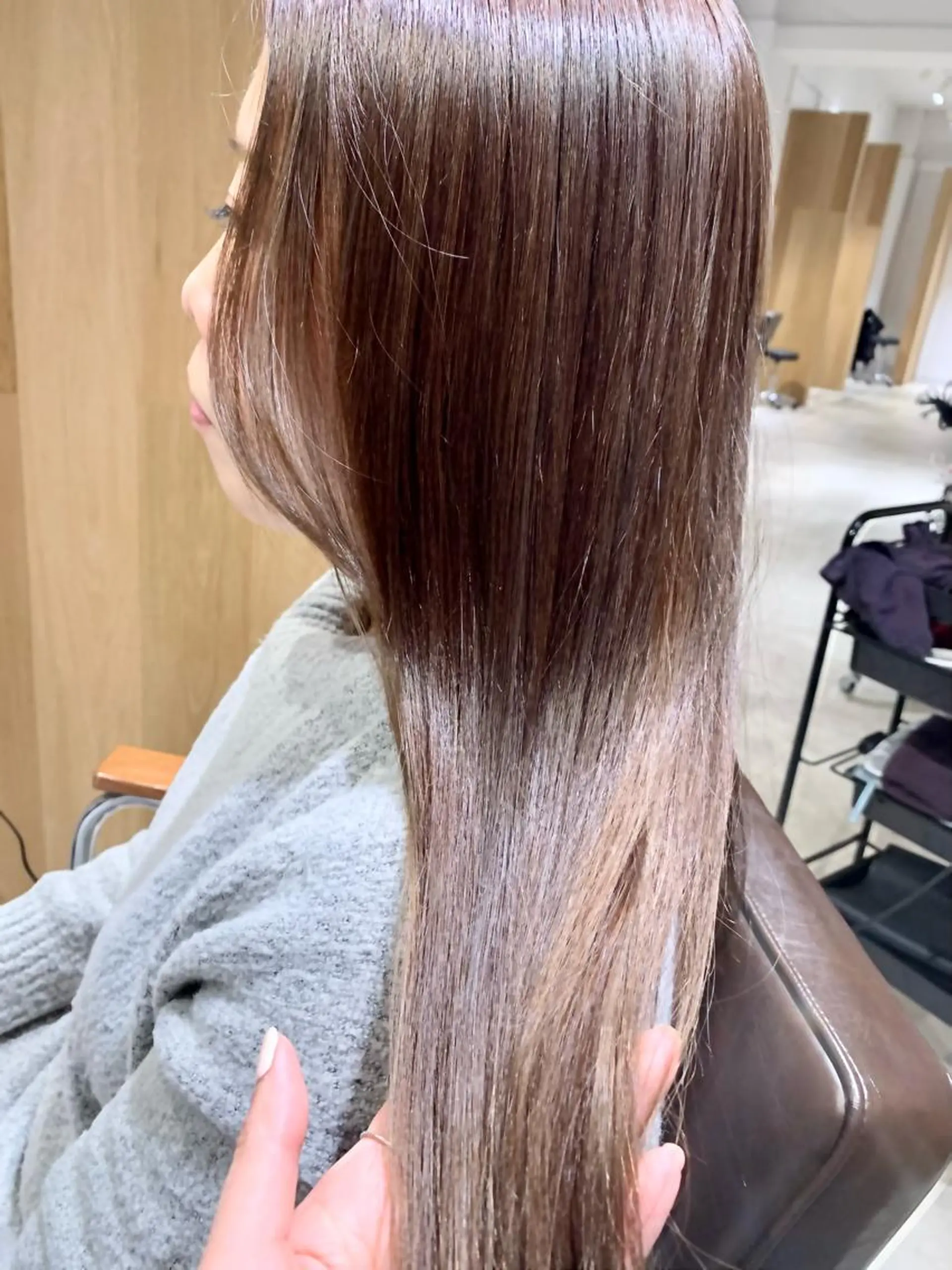 ロング カラー ブリーチ ブリーチなしカラー カット ヘアカラー トリートメント 藤野なつえ ナチュラルのヘアスタイル