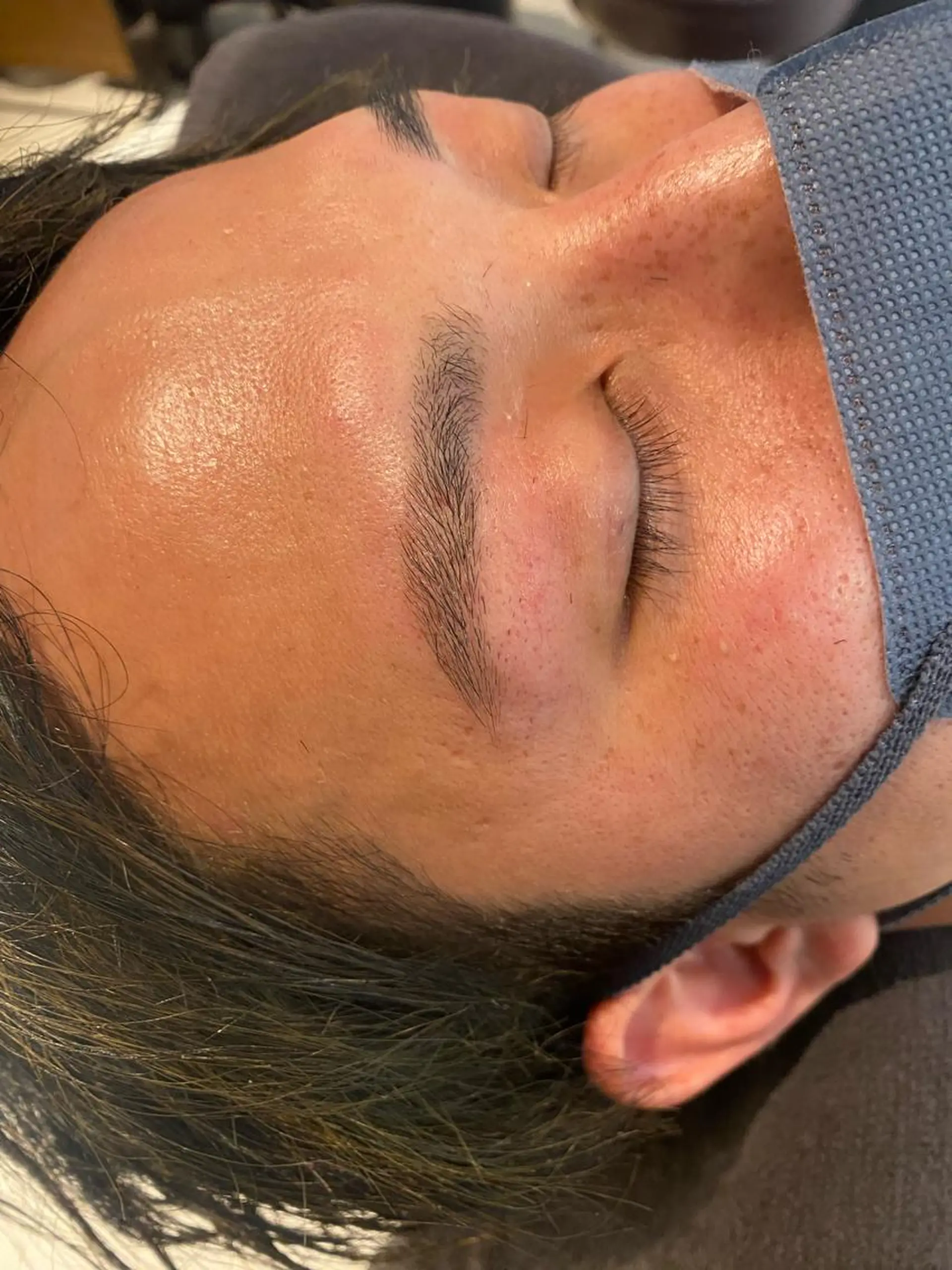 アイブロウ ワックス脱毛 山﨑 燦人のヘアスタイル