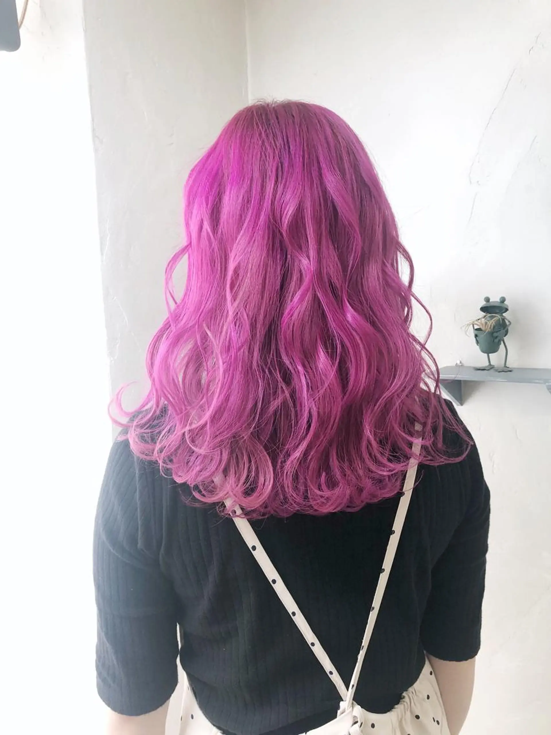 セミロング カラー パーマ ヘアアレンジ ブリーチ ヘアカラー トリートメント 推し活専用 【派手髪】飯野ゆかりのヘアスタイル