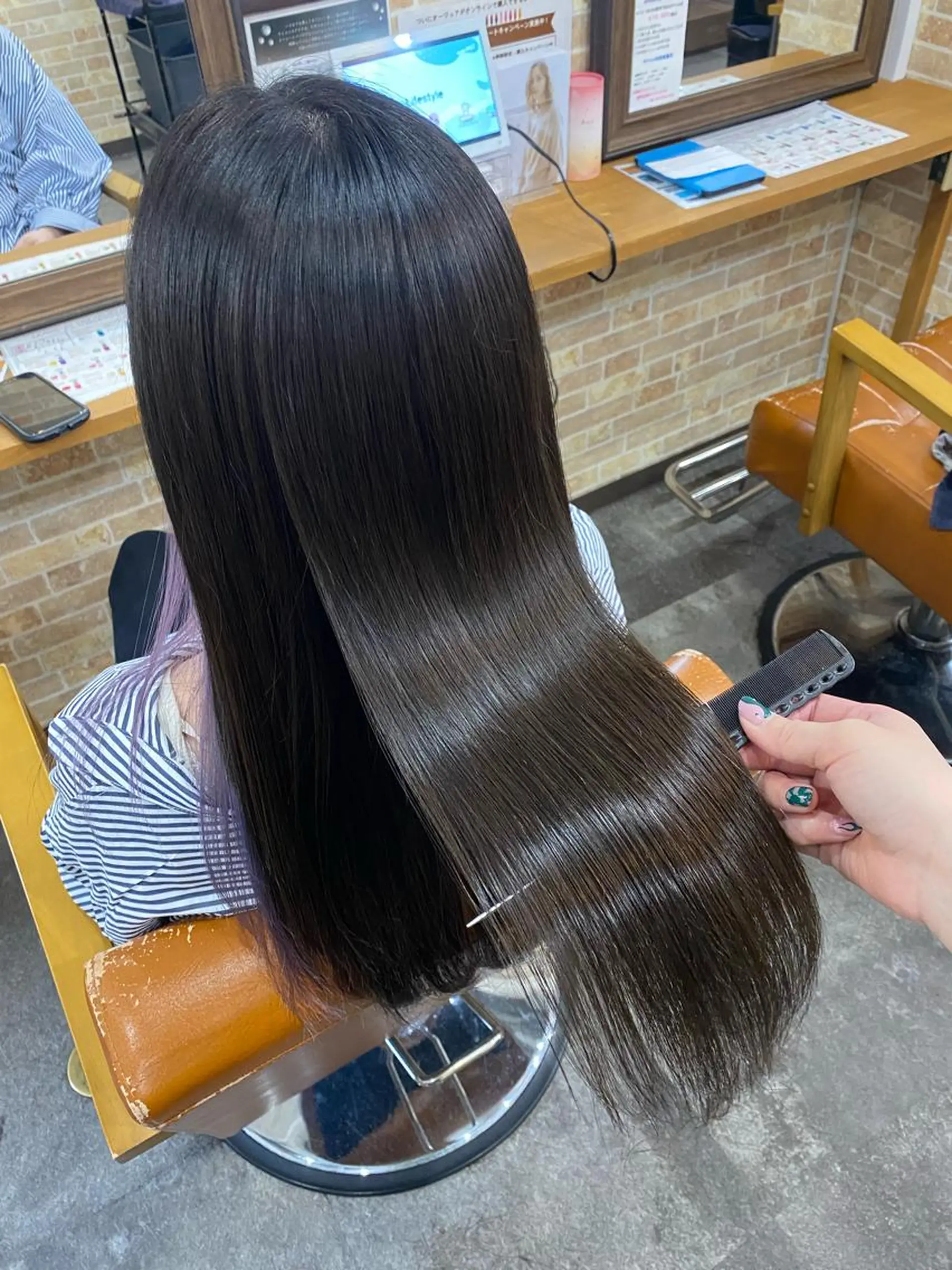ロング ヘアカラー トリートメント 髪質改善 🤍erikaのヘアスタイル