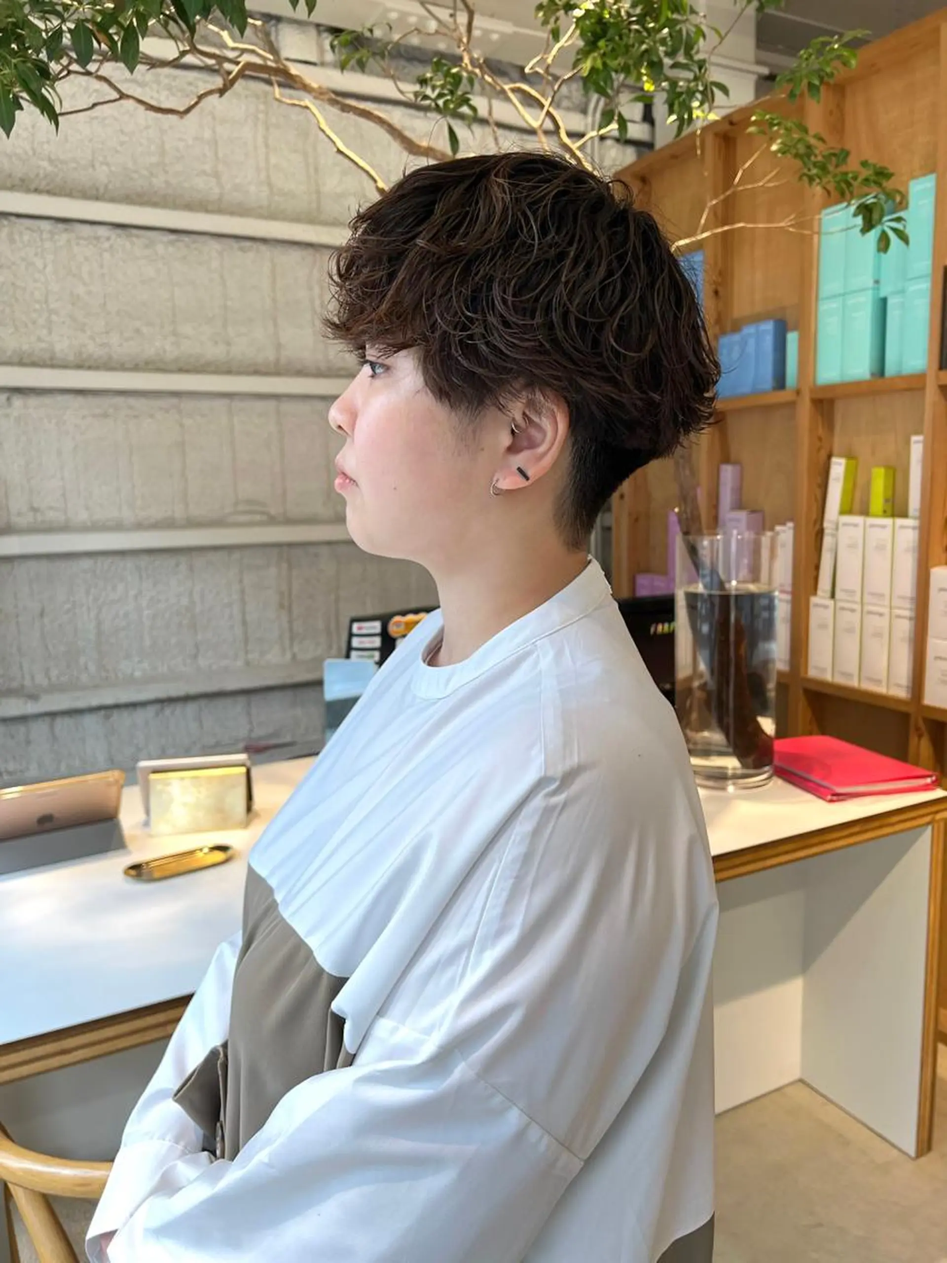 ショート パーマ 青木 芽生のヘアスタイル