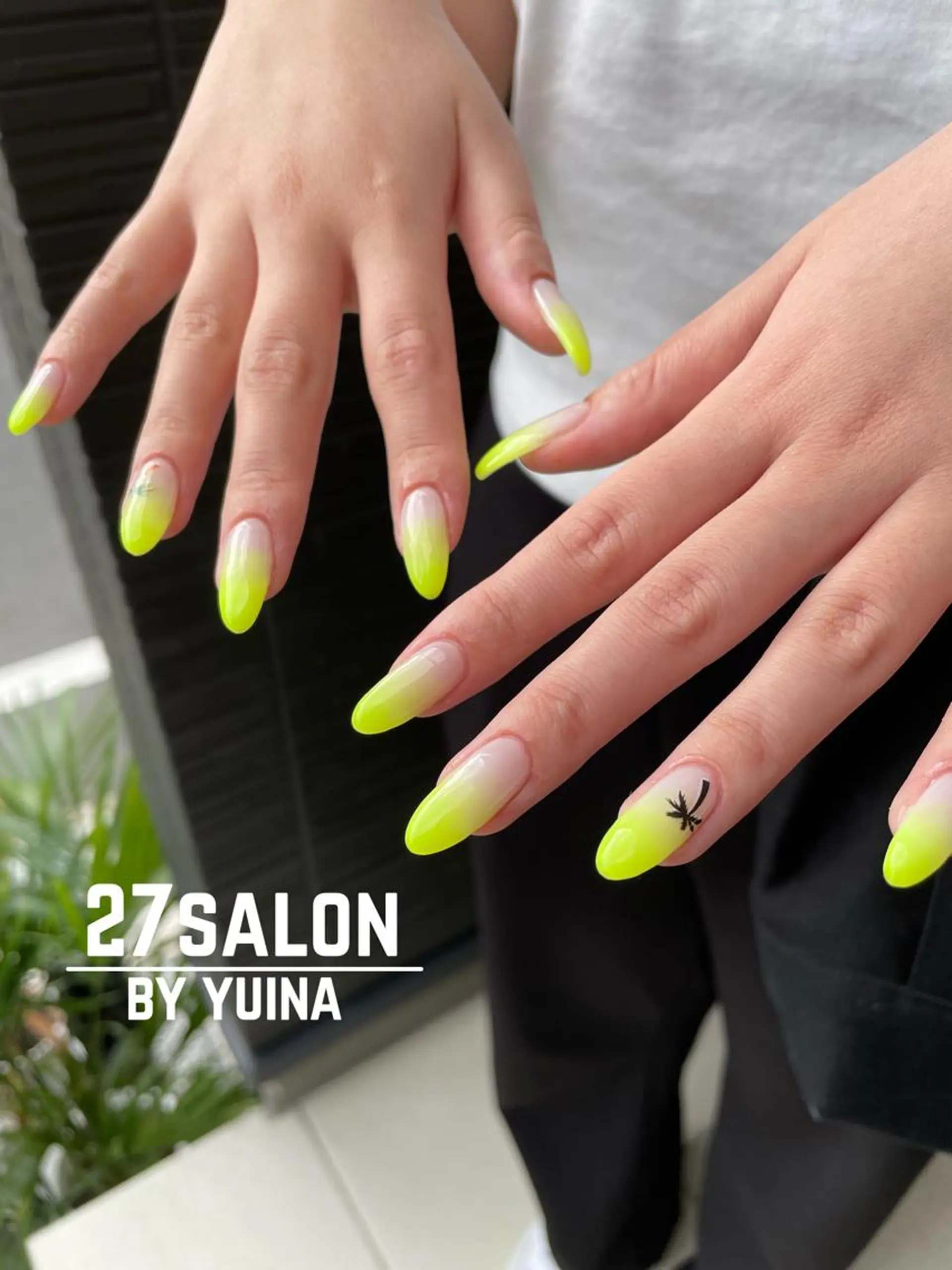 ネイル グラデーション 黄色 27salon yuinaのその他イメージ