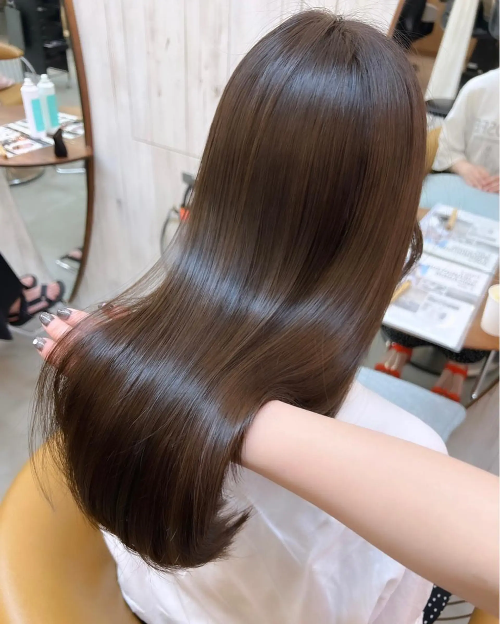 セミロング カット ヘアカラー トリートメント 🌷韓国レイヤー/艶 カラー🇰🇷amiのヘアスタイル