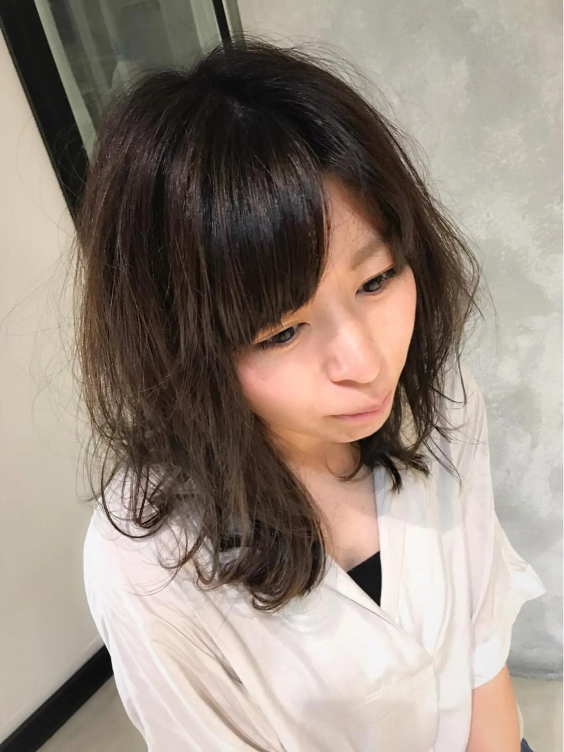 ミディアム カラー ネイビーカラー シルバー 松村 崇弘のヘアスタイル