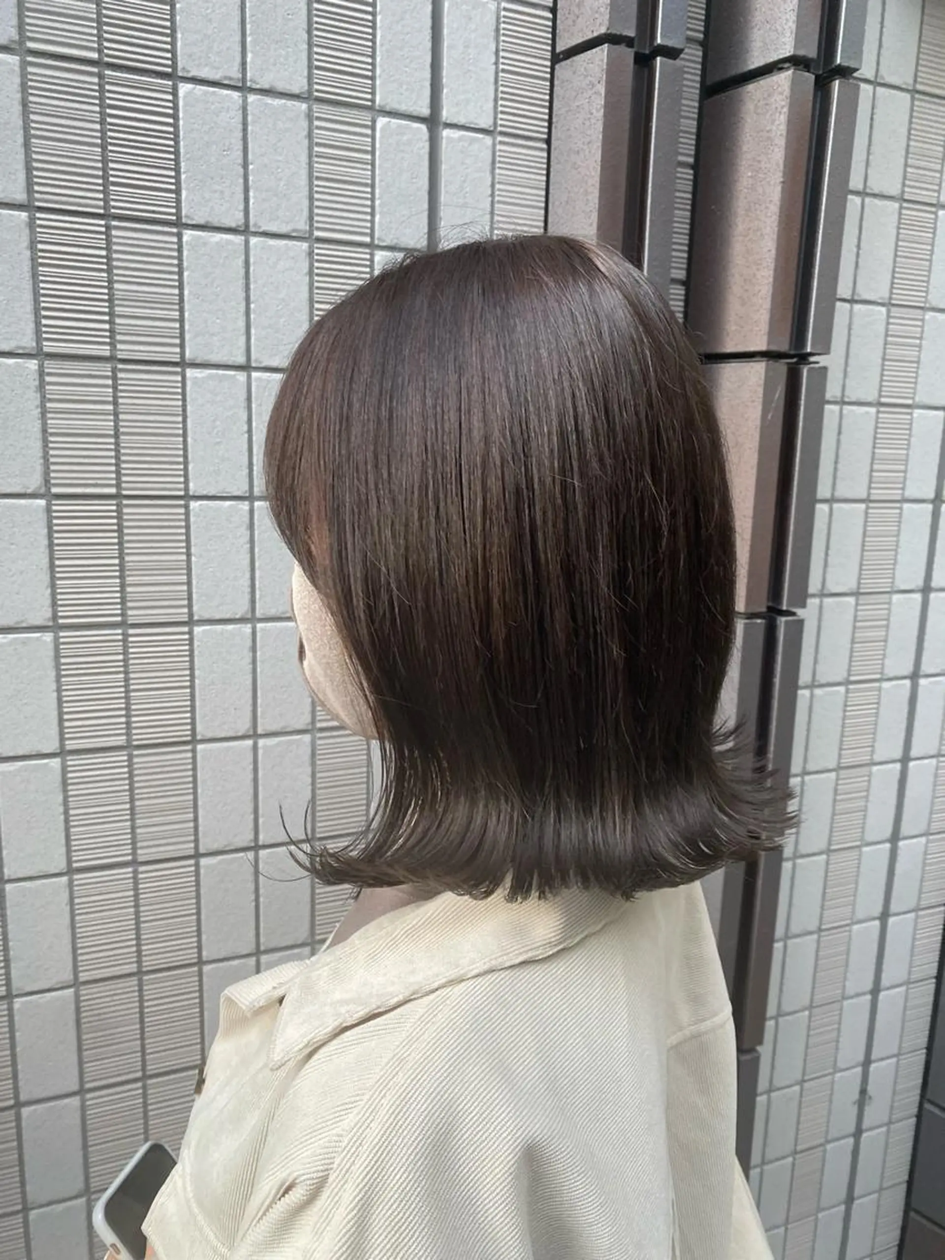 ミディアム カラー ヘアアレンジ 切りっぱなしボブ ベージュカラー ハイトーンカラー インナーカラー ピンクカラー 🌿ブリーチ/髪質 改善/🌿‬JINのヘアスタイル