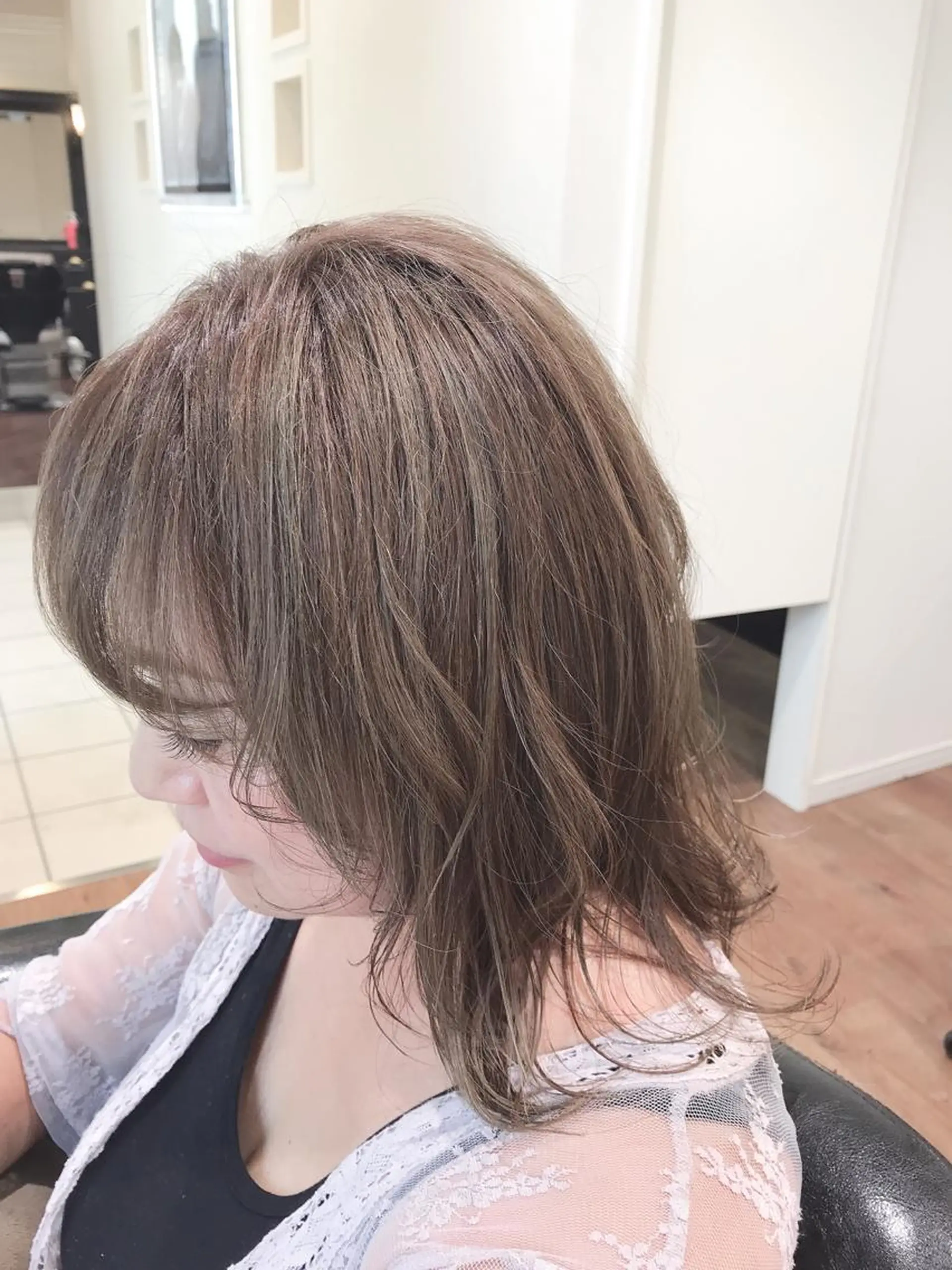 セミロング カラー アザマ　ヤスカツ _rosso 川口のヘアスタイル