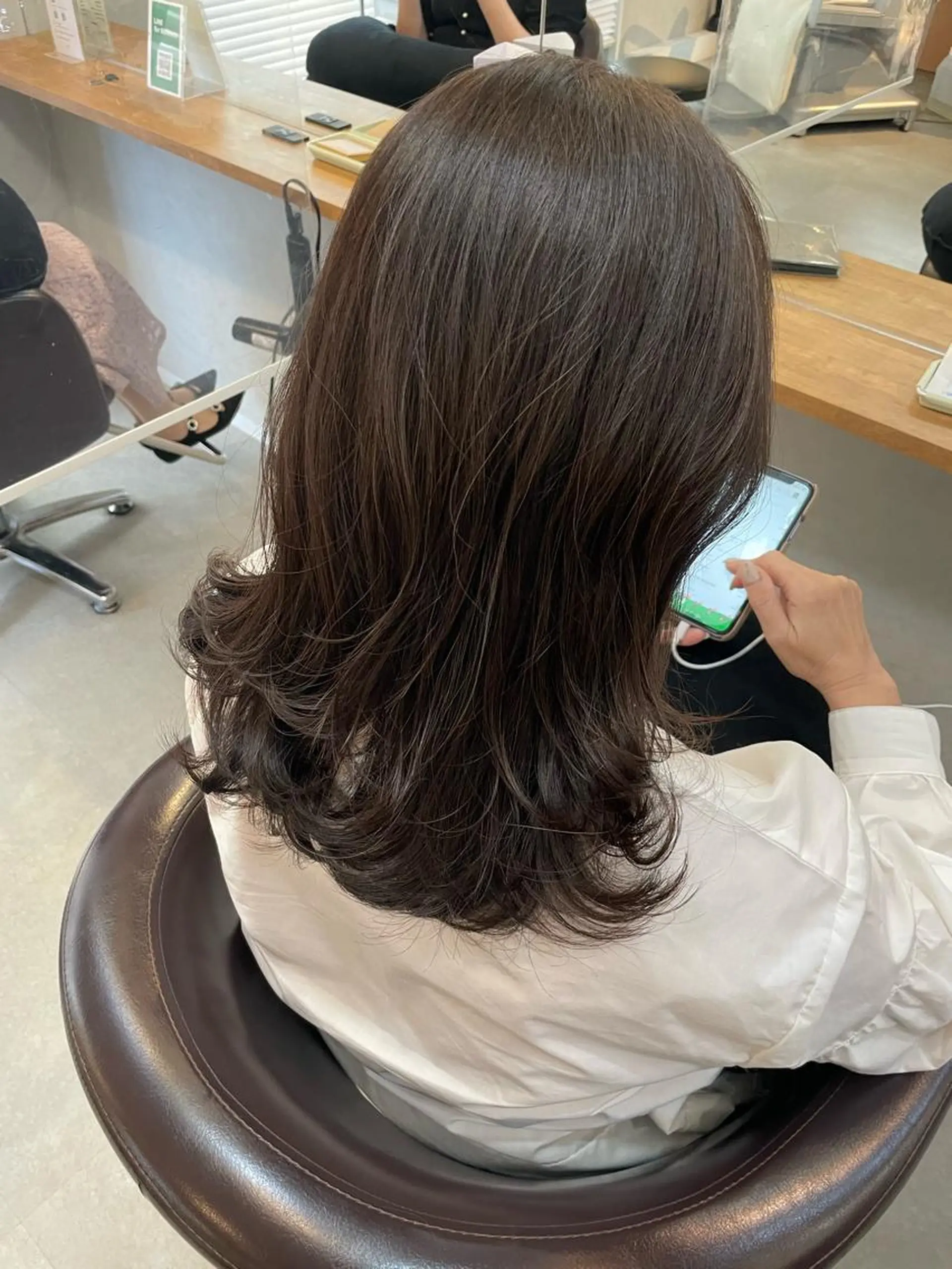 ミディアム ヘアカラー トレンド透明感カラー 大貫 昂涼 🐹のヘアスタイル