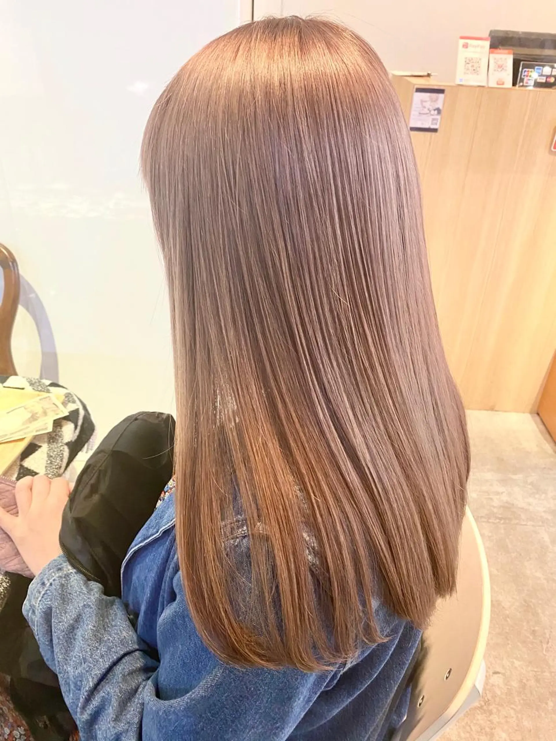 カラー 仲丸 茜のヘアスタイル