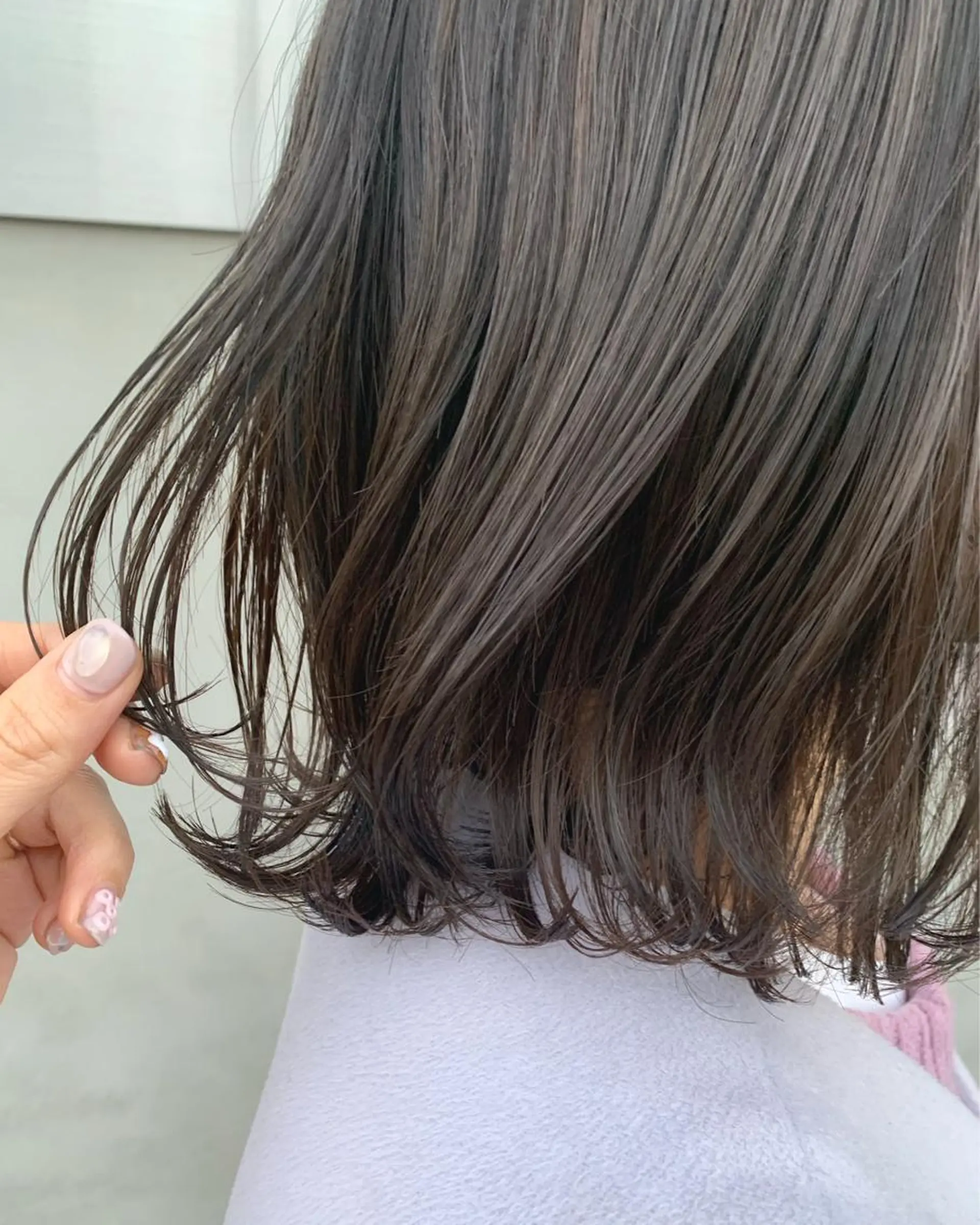 ショート カラー ベージュカラー グレージュ miyu🎀まつ毛 透明感カラーのヘアスタイル