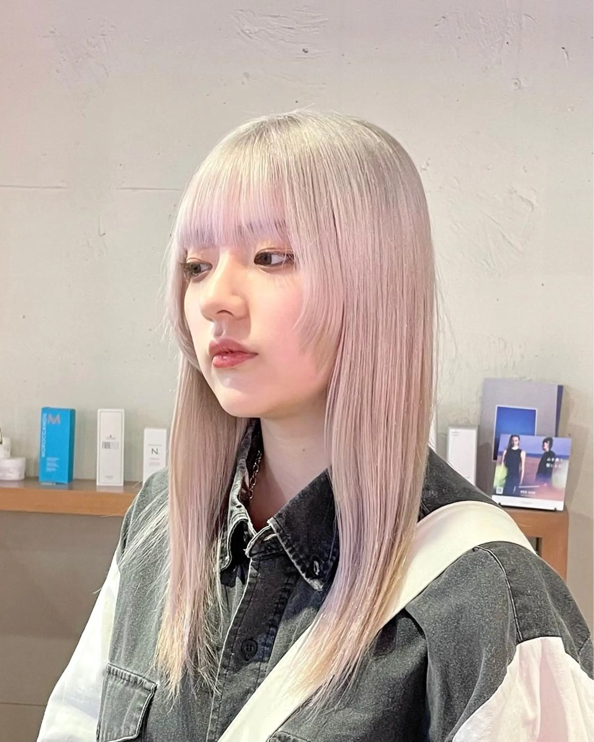 セミロング カラー ブリーチ pizzicato pacto所属・ボルドーカラー/ワイ ンレッド/長山遼太郎のヘアスタイル