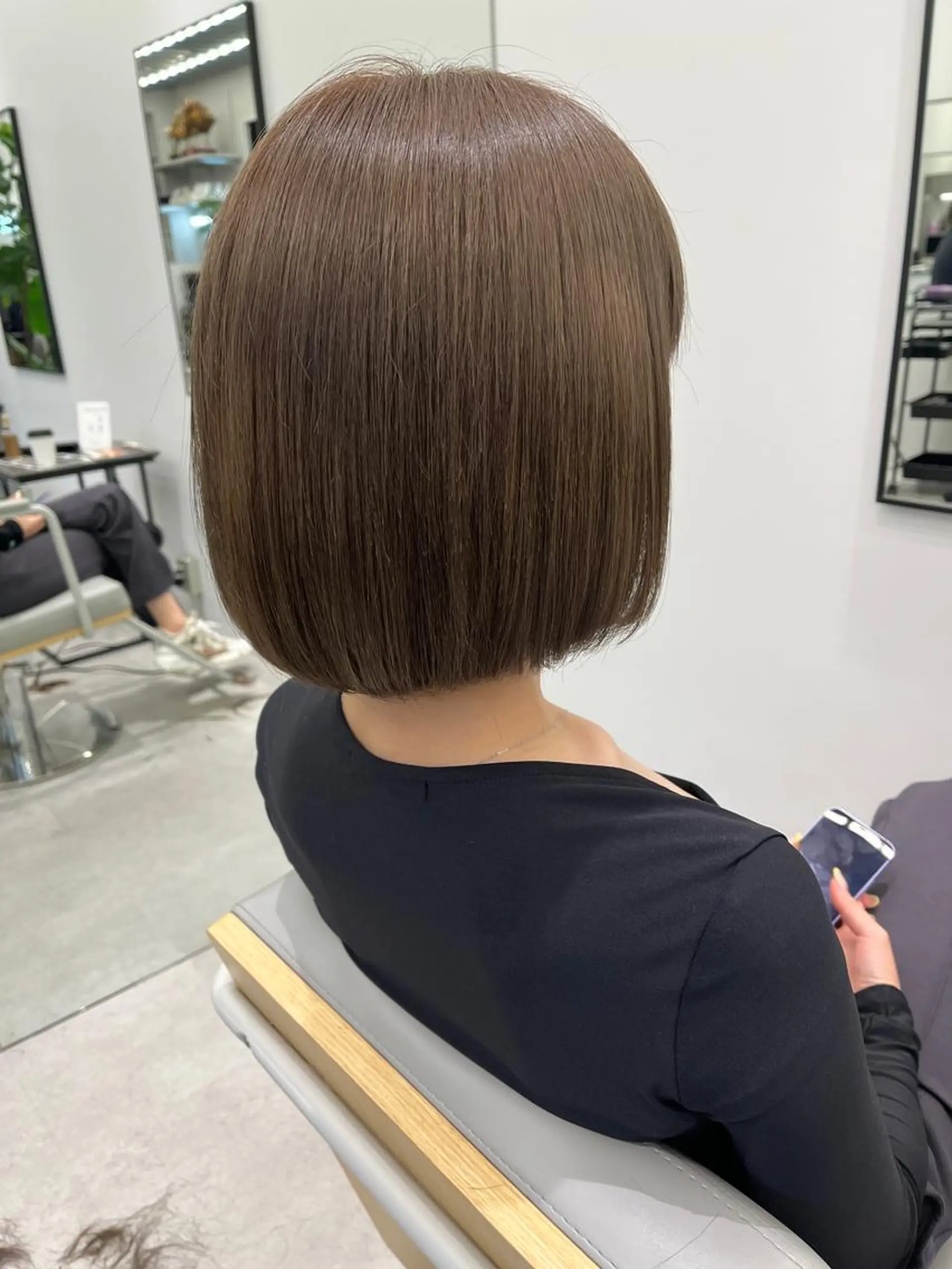 ショート カラー 菅 樹希弥のヘアスタイル