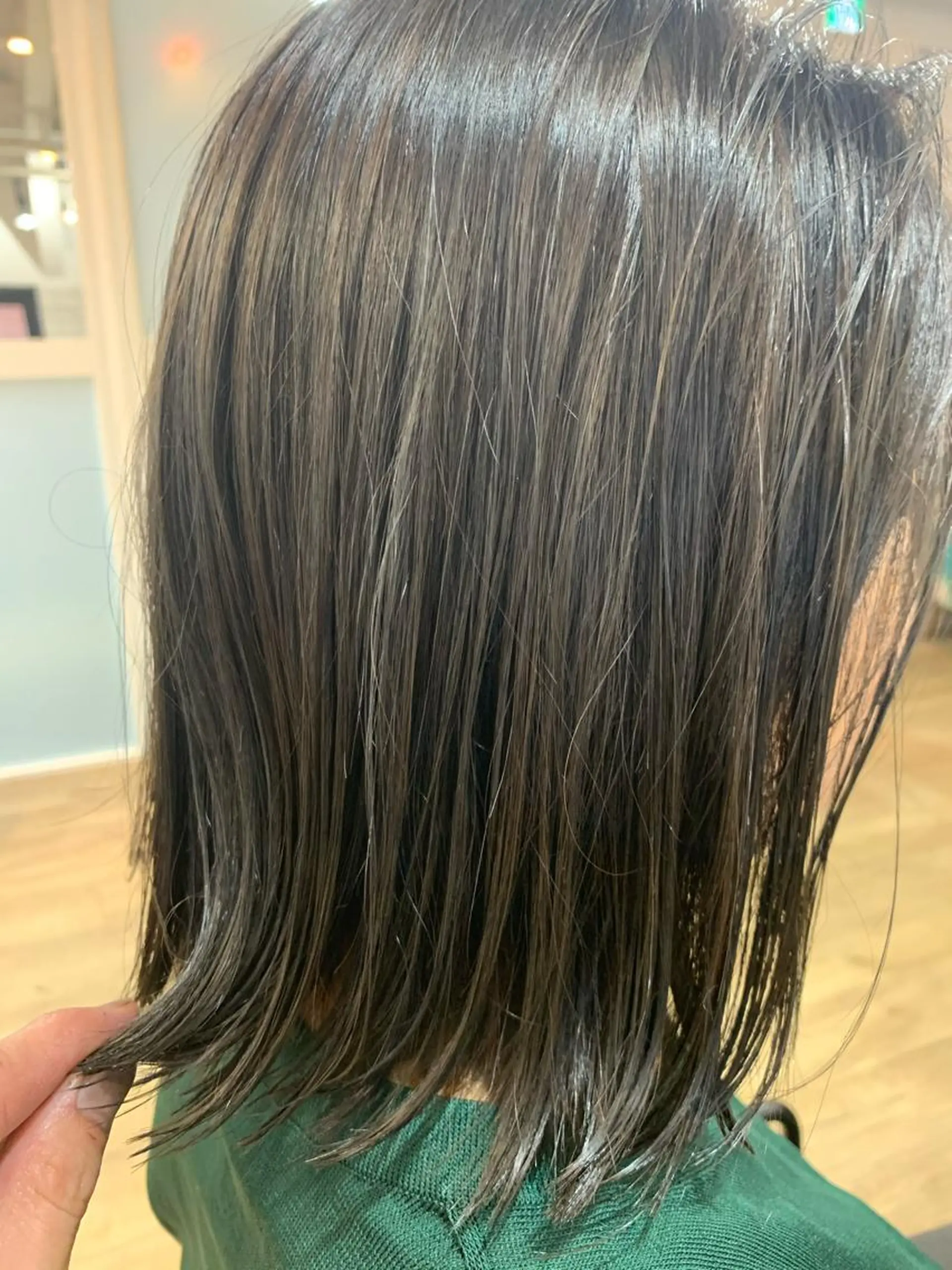 カラー 四ッ井 翔のヘアスタイル